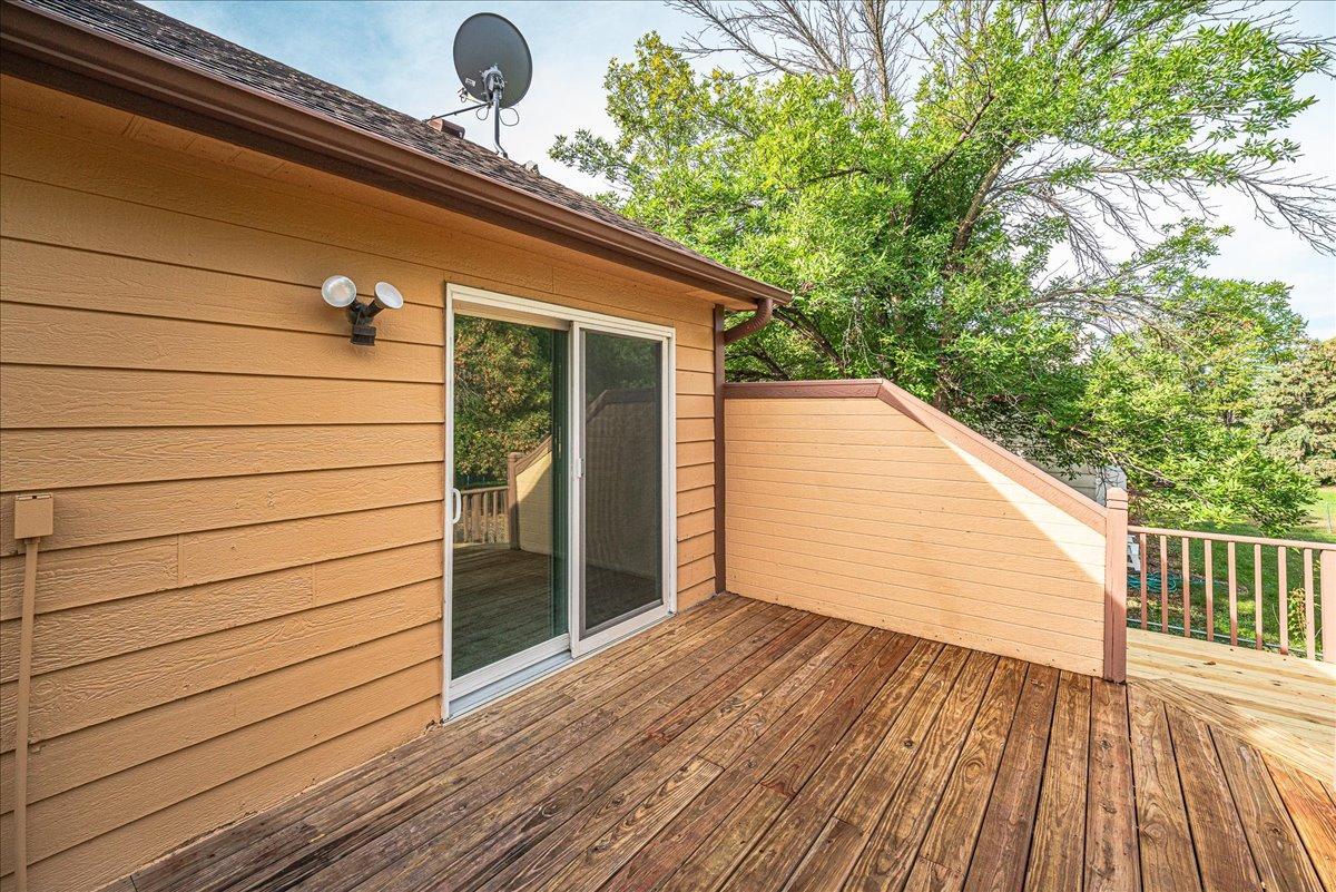 View of Residential at 1712 Rio Loma Drive, Burnsville MN 55337, Burnsville (28 of 34) - Mike Wilen | Minnesota Team Real Estate