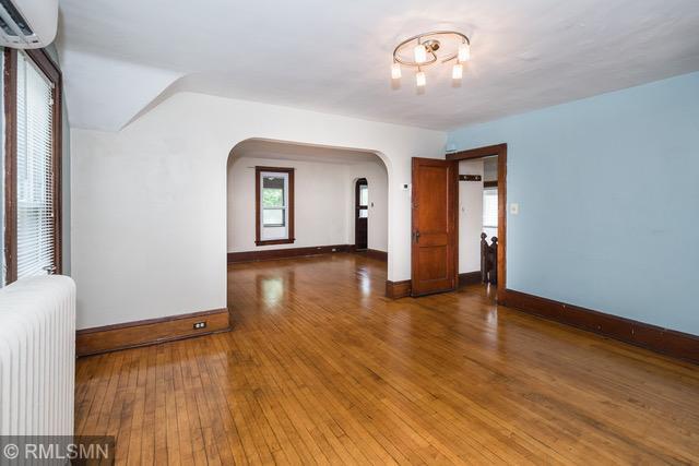 View of Residential Income at 2727 Harriet Avenue, Minneapolis MN 55408, Minneapolis (15 of 21) - Mike Wilen | Minnesota Team Real Estate