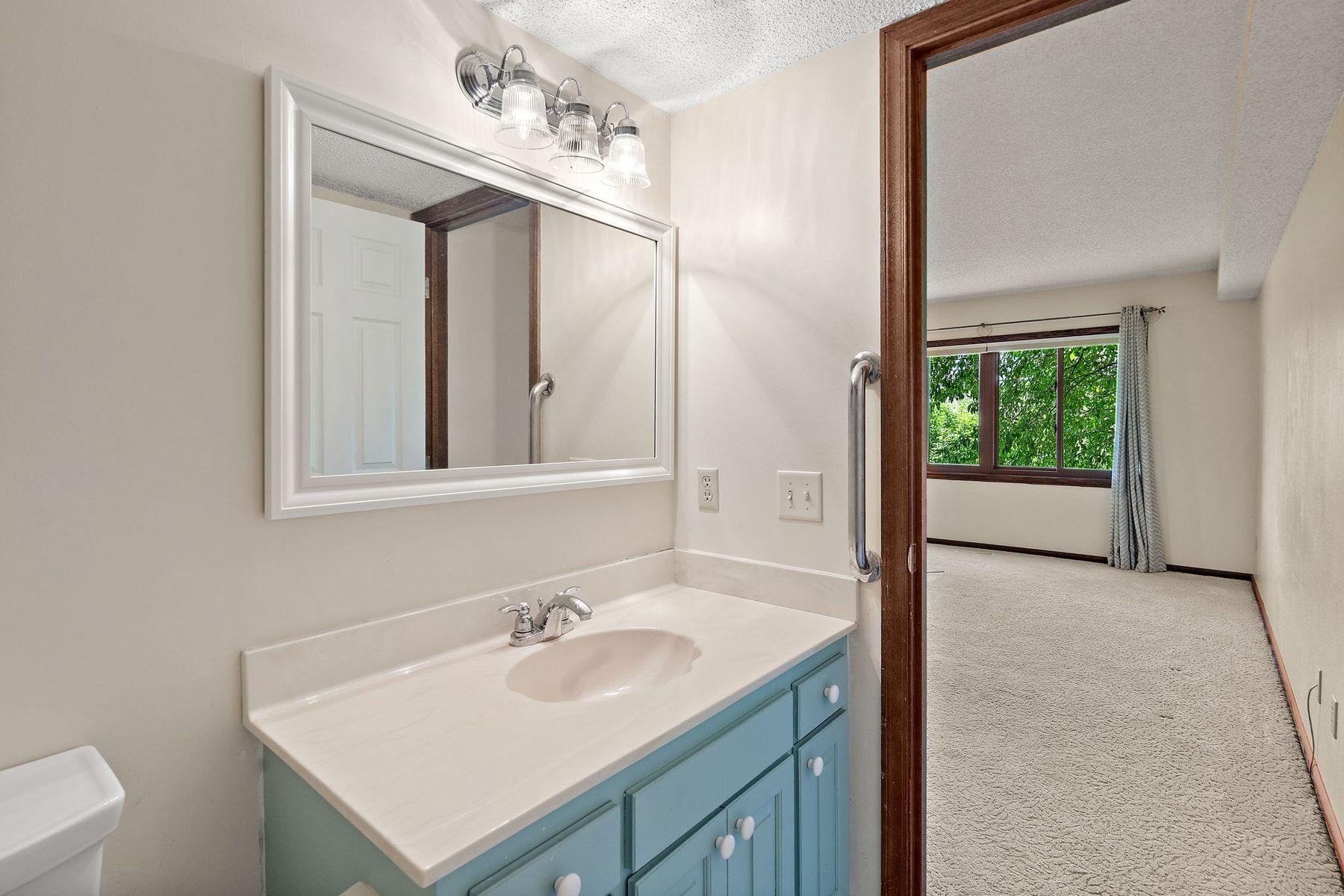 View of Residential at 7051 Robinwood Trail, Woodbury MN 55125, Woodbury (24 of 37) - Mike Wilen | Minnesota Team Real Estate