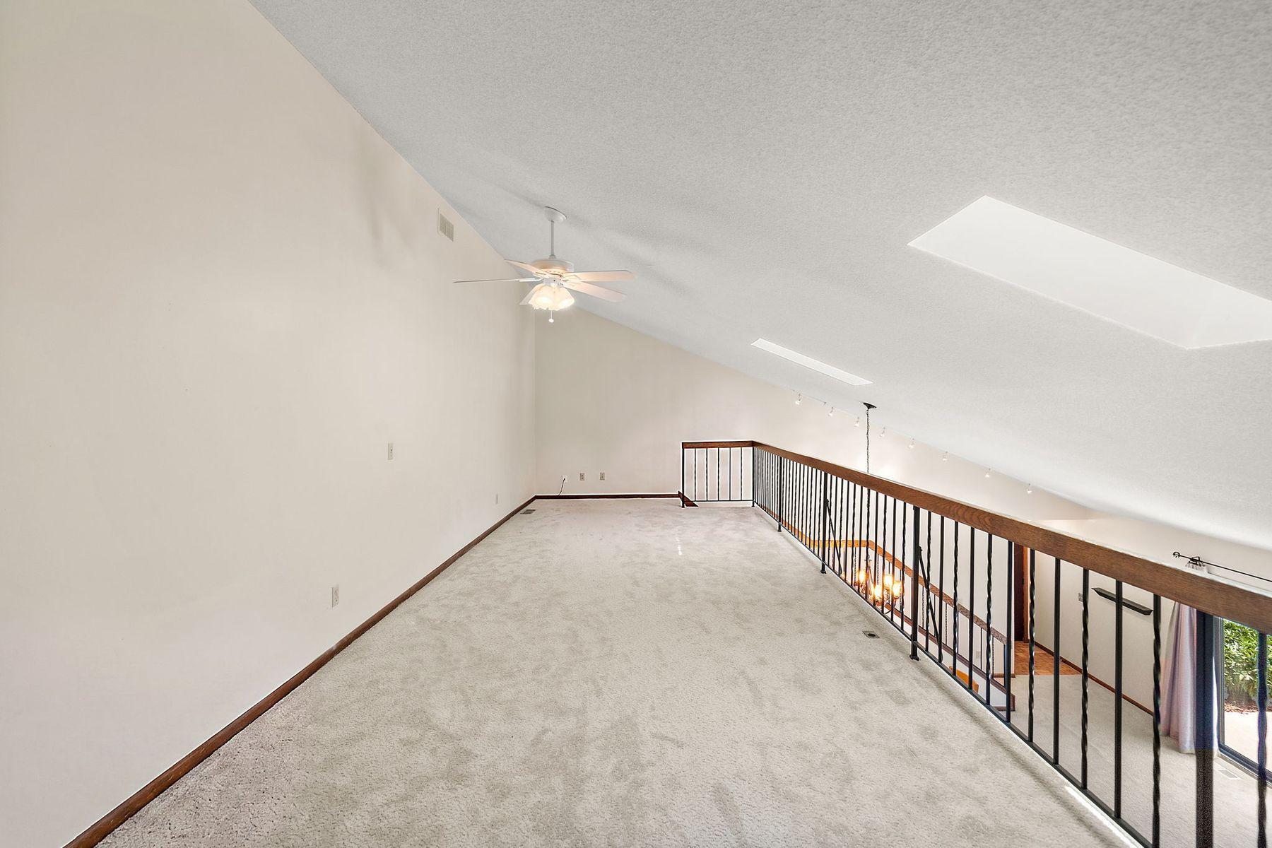 View of Residential at 7051 Robinwood Trail, Woodbury MN 55125, Woodbury (18 of 37) - Mike Wilen | Minnesota Team Real Estate