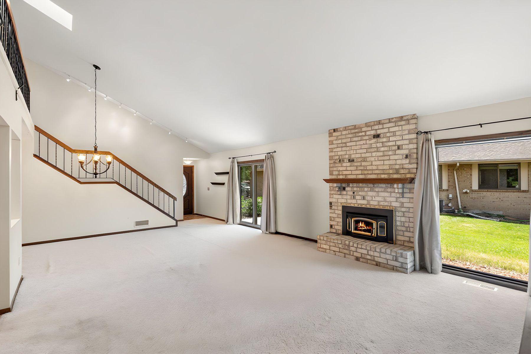 View of Residential at 7051 Robinwood Trail, Woodbury MN 55125, Woodbury (4 of 37) - Mike Wilen | Minnesota Team Real Estate