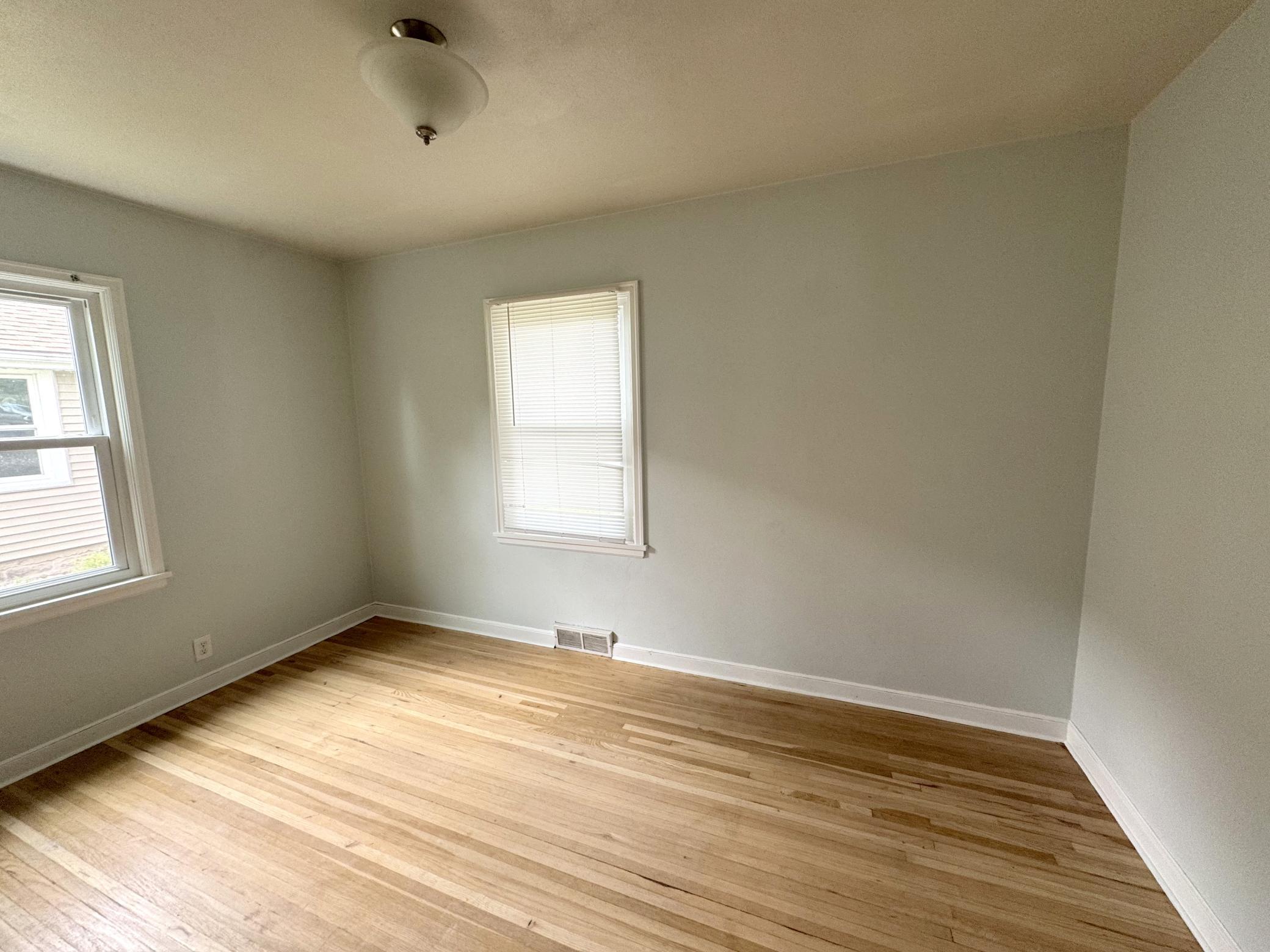 View of Residential at 1874 Hawthorne Avenue, Saint Paul MN 55119, Saint Paul (9 of 24) - Mike Wilen | Minnesota Team Real Estate