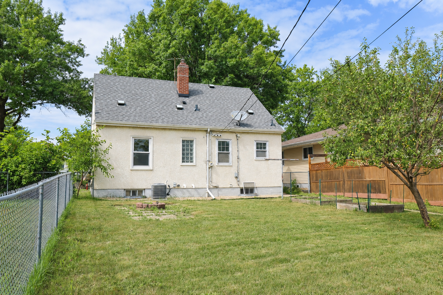 View of Residential at 1874 Hawthorne Avenue, Saint Paul MN 55119, Saint Paul (3 of 24) - Mike Wilen | Minnesota Team Real Estate