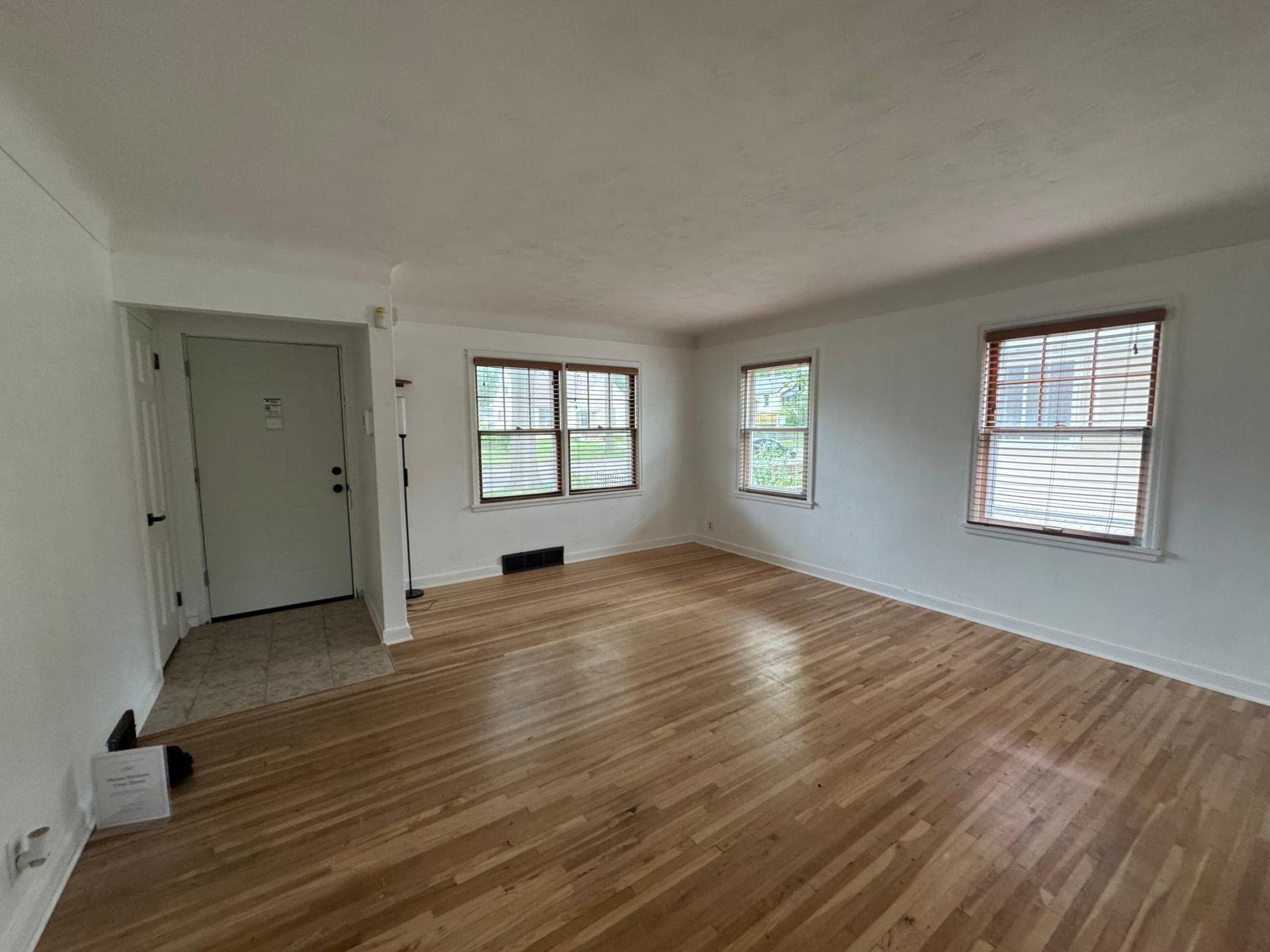 View of Residential at 1874 Hawthorne Avenue, Saint Paul MN 55119, Saint Paul (4 of 24) - Mike Wilen | Minnesota Team Real Estate