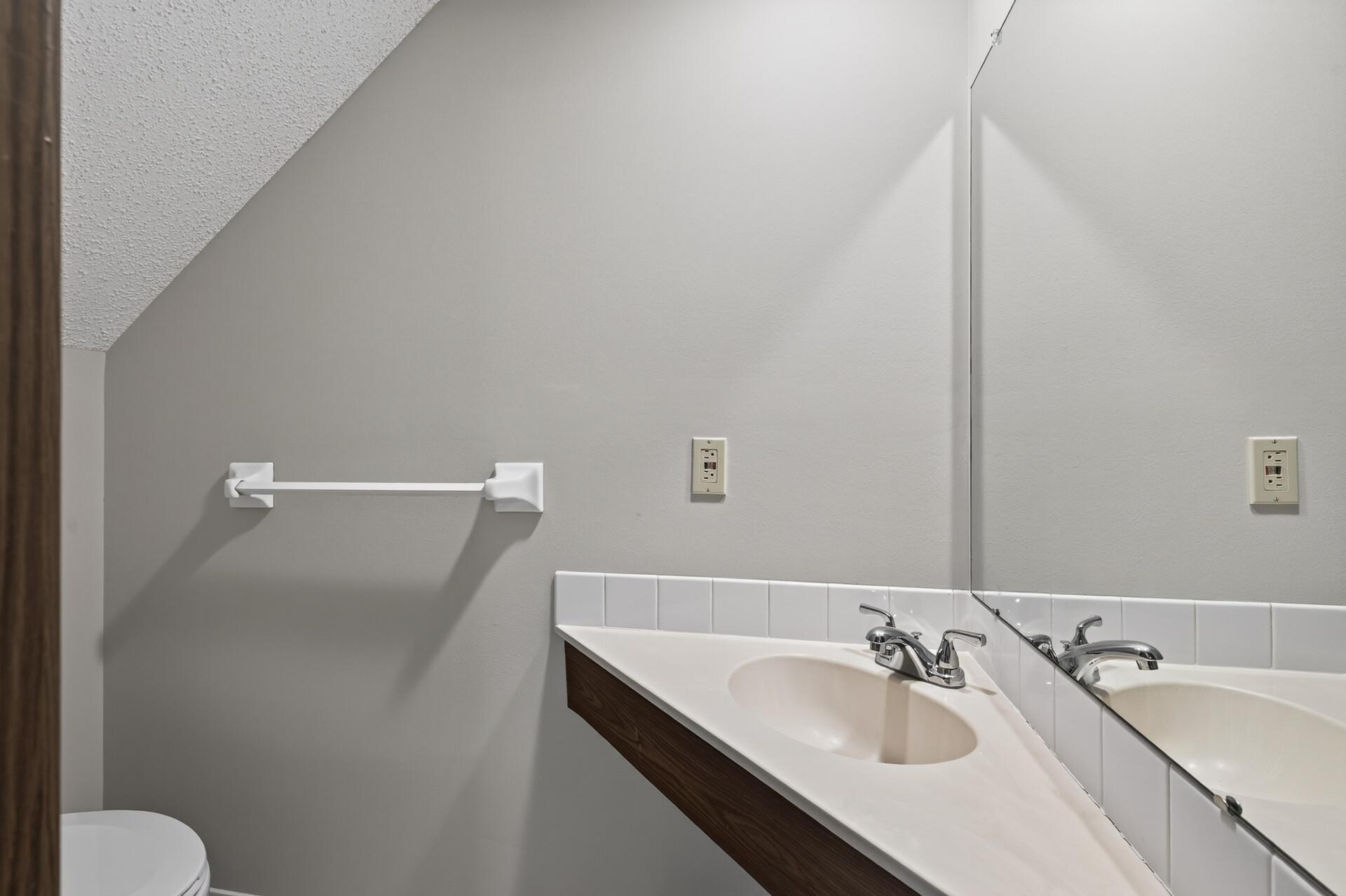 View of Residential at 2620 Alabama Avenue, Saint Louis Park MN 55416, Saint Louis Park (17 of 27) - Mike Wilen | Minnesota Team Real Estate