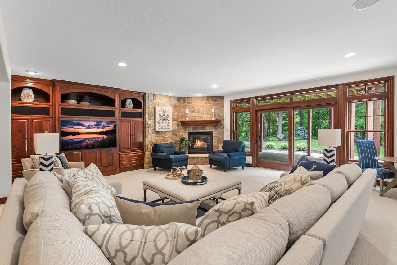 View of Residential at 9991 Dell Road, Eden Prairie MN 55347, Eden Prairie (68 of 99) - Mike Wilen | Minnesota Team Real Estate