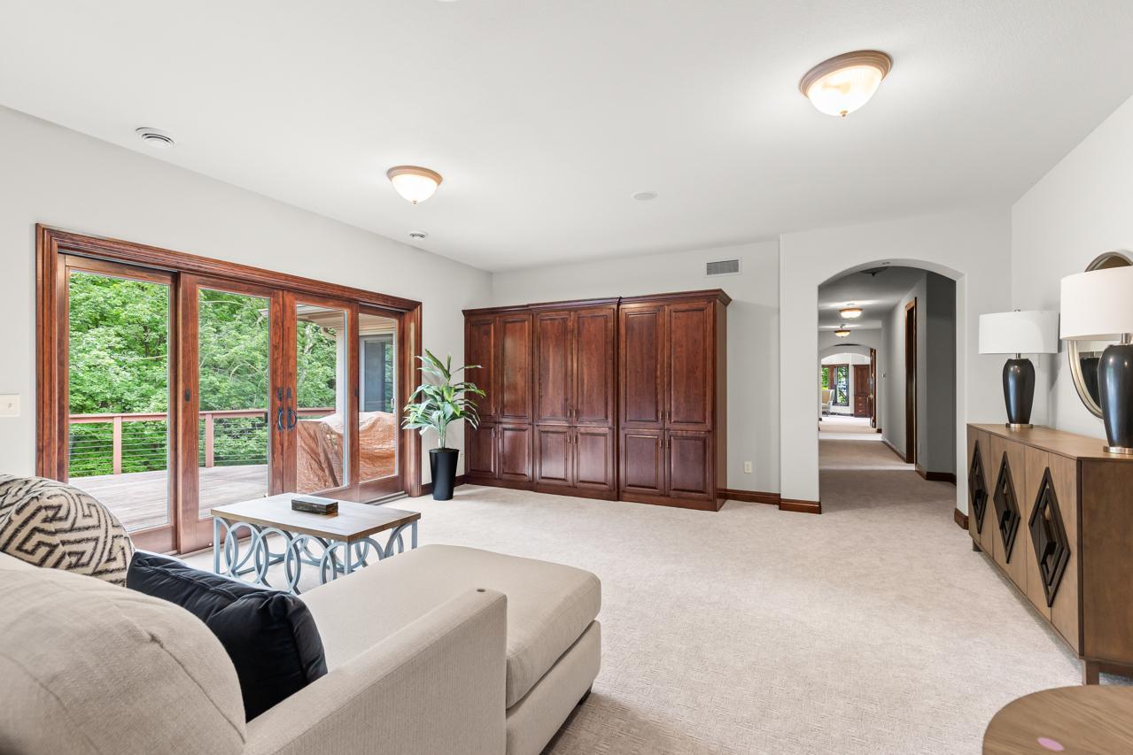 View of Residential at 9991 Dell Road, Eden Prairie MN 55347, Eden Prairie (59 of 99) - Mike Wilen | Minnesota Team Real Estate
