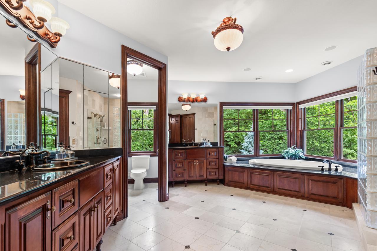 View of Residential at 9991 Dell Road, Eden Prairie MN 55347, Eden Prairie (45 of 99) - Mike Wilen | Minnesota Team Real Estate