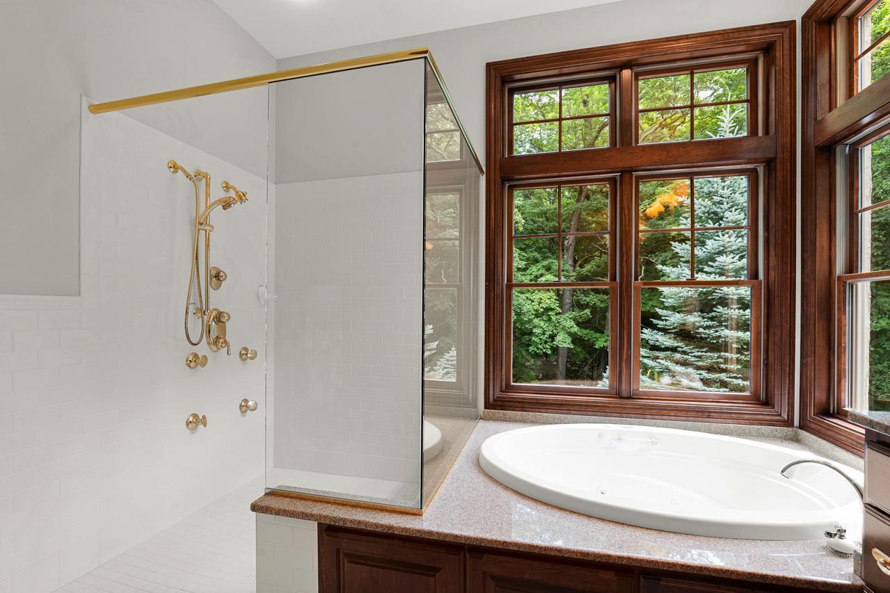 View of Residential at 9991 Dell Road, Eden Prairie MN 55347, Eden Prairie (38 of 99) - Mike Wilen | Minnesota Team Real Estate