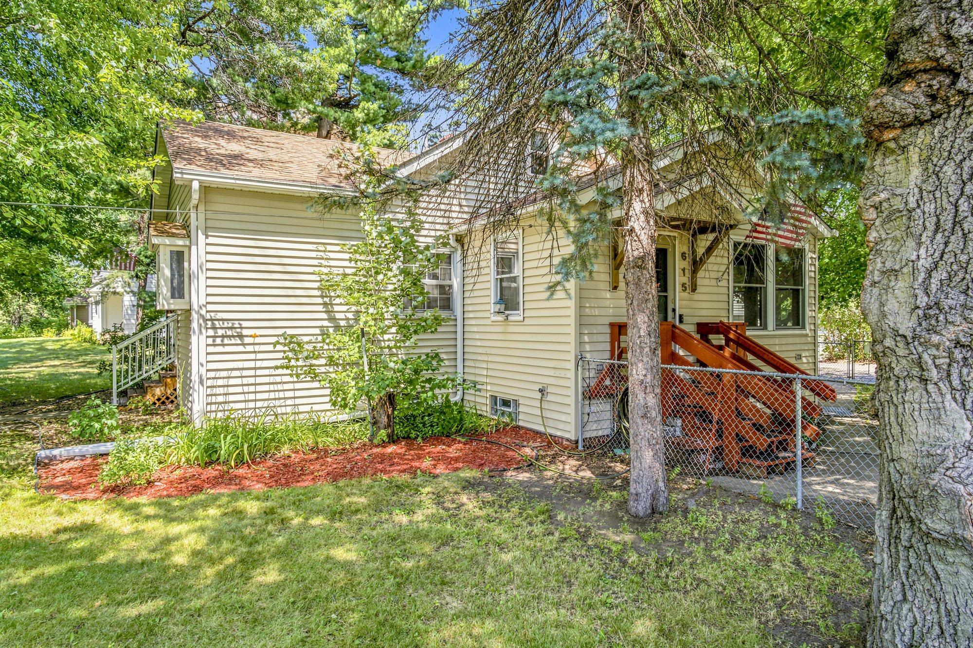 View of Residential at 615 12th Avenue, New Brighton MN 55112, New Brighton (34 of 41) - Mike Wilen | Minnesota Team Real Estate