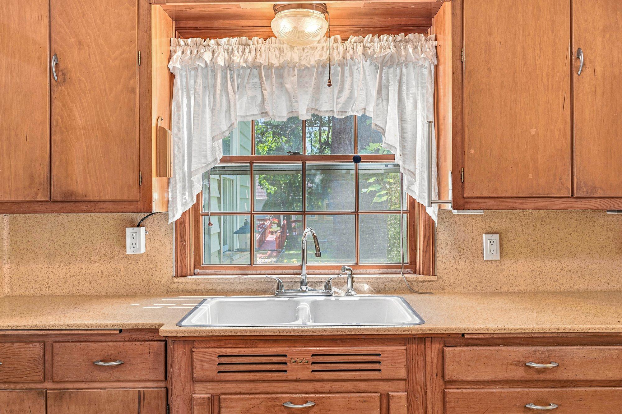View of Residential at 615 12th Avenue, New Brighton MN 55112, New Brighton (8 of 41) - Mike Wilen | Minnesota Team Real Estate