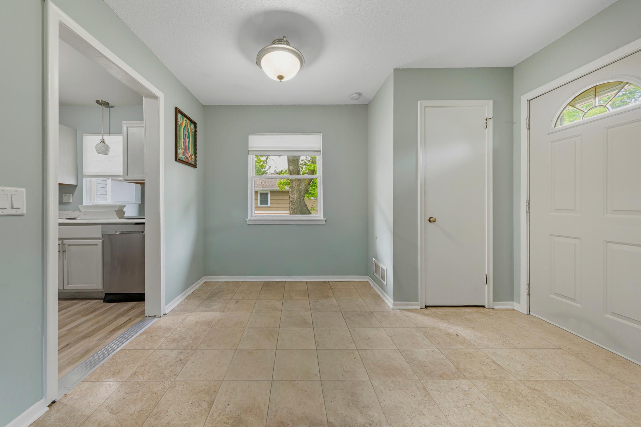View of Residential at 9043 13th Avenue, Bloomington MN 55425, Bloomington (25 of 75) - Mike Wilen | Minnesota Team Real Estate