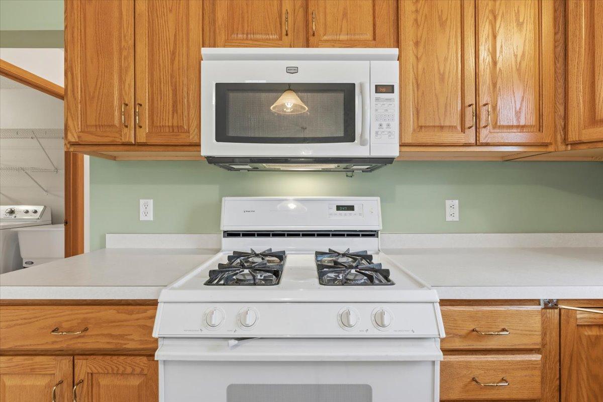 View of Residential at 931 Sterling Street, Maplewood MN 55119, Maplewood (10 of 44) - Mike Wilen | Minnesota Team Real Estate
