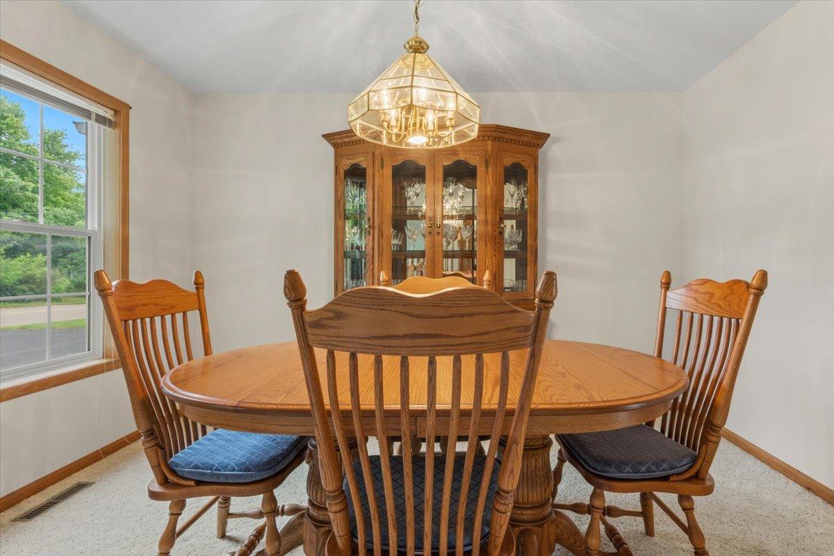View of Residential at 931 Sterling Street, Maplewood MN 55119, Maplewood (19 of 44) - Mike Wilen | Minnesota Team Real Estate