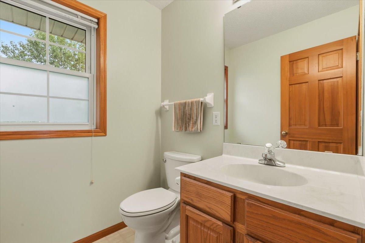 View of Residential at 931 Sterling Street, Maplewood MN 55119, Maplewood (21 of 44) - Mike Wilen | Minnesota Team Real Estate