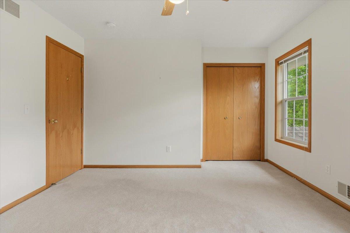 View of Residential at 931 Sterling Street, Maplewood MN 55119, Maplewood (29 of 44) - Mike Wilen | Minnesota Team Real Estate