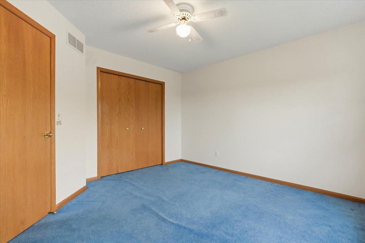 View of Residential at 931 Sterling Street, Maplewood MN 55119, Maplewood (28 of 44) - Mike Wilen | Minnesota Team Real Estate