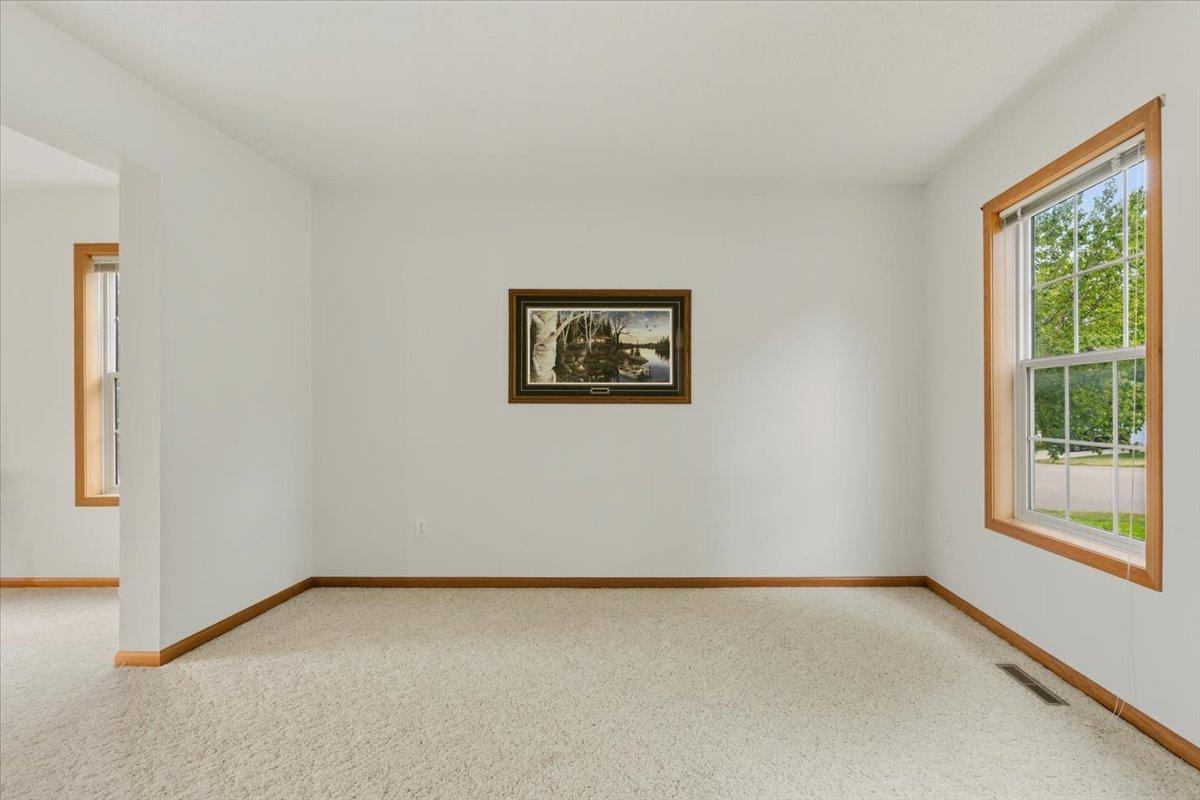 View of Residential at 931 Sterling Street, Maplewood MN 55119, Maplewood (15 of 44) - Mike Wilen | Minnesota Team Real Estate
