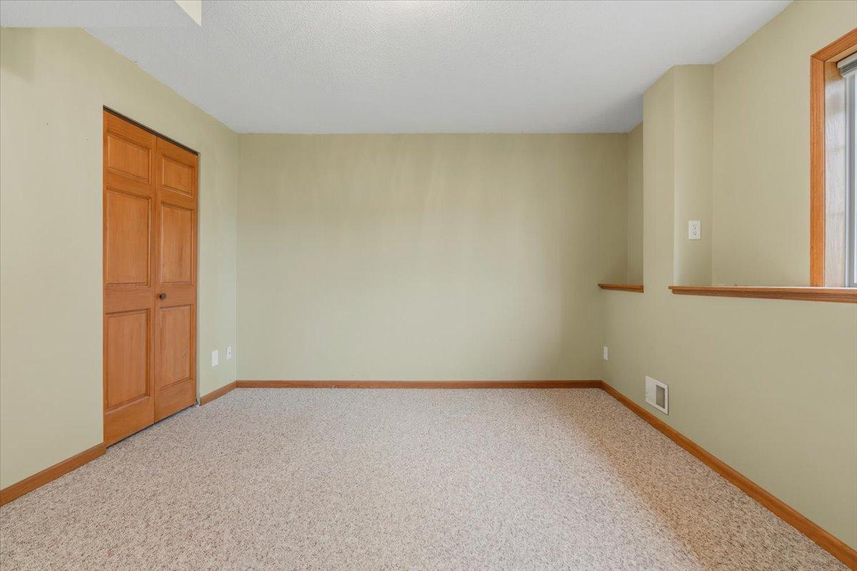 View of Residential at 931 Sterling Street, Maplewood MN 55119, Maplewood (44 of 44) - Mike Wilen | Minnesota Team Real Estate