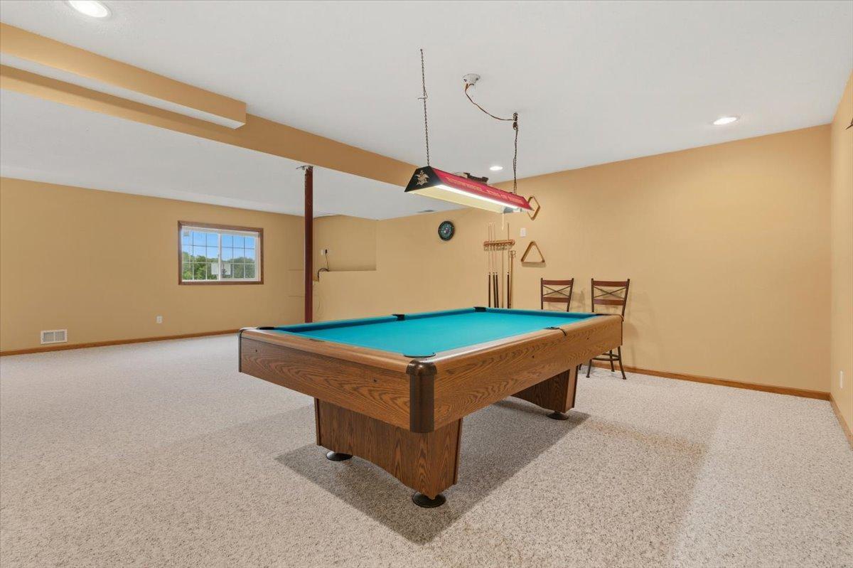 View of Residential at 931 Sterling Street, Maplewood MN 55119, Maplewood (39 of 44) - Mike Wilen | Minnesota Team Real Estate