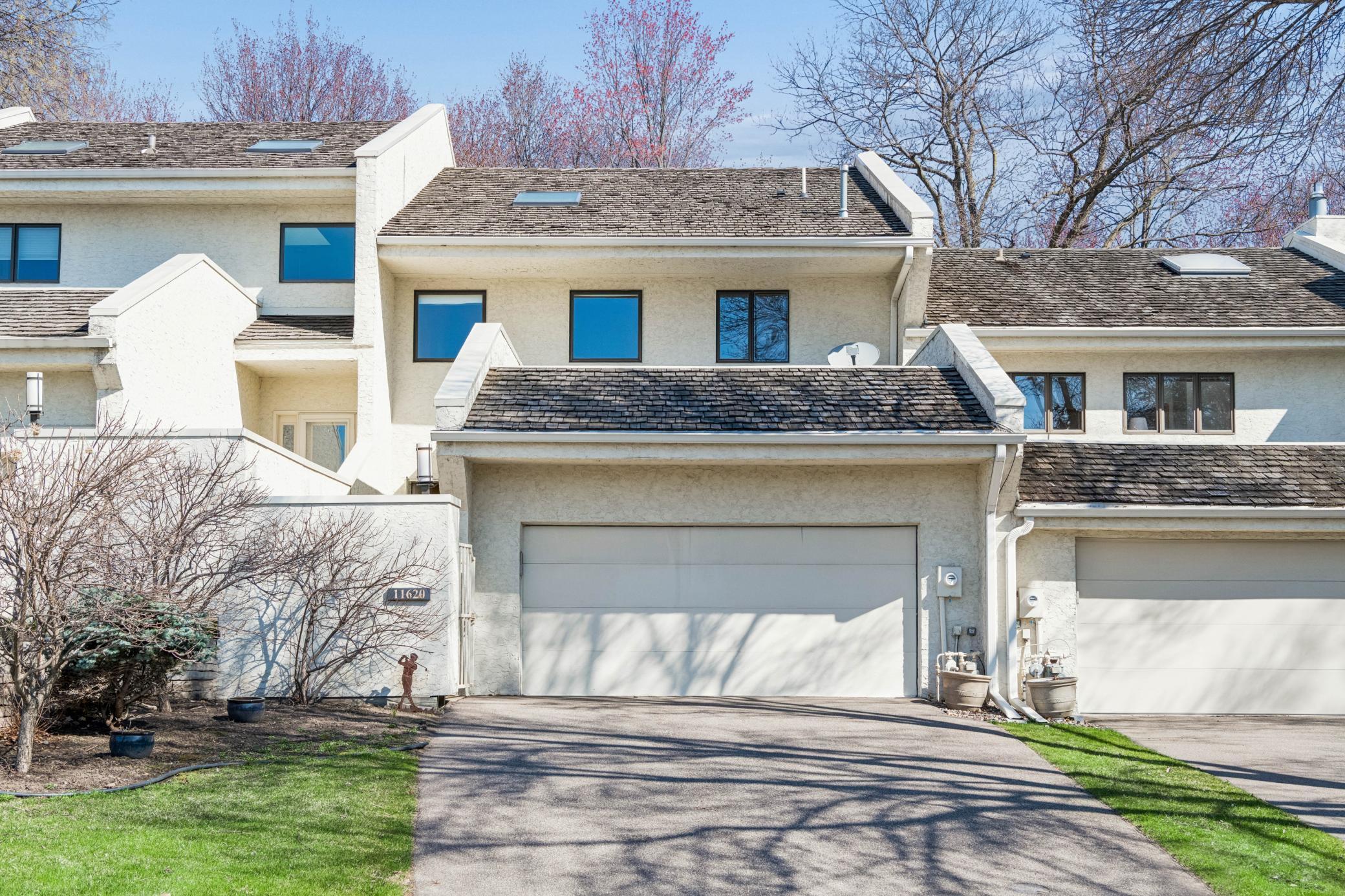 View of Residential at 11620 Vista Drive, Hopkins MN 55343, Hopkins (33 of 34) - Mike Wilen | Minnesota Team Real Estate
