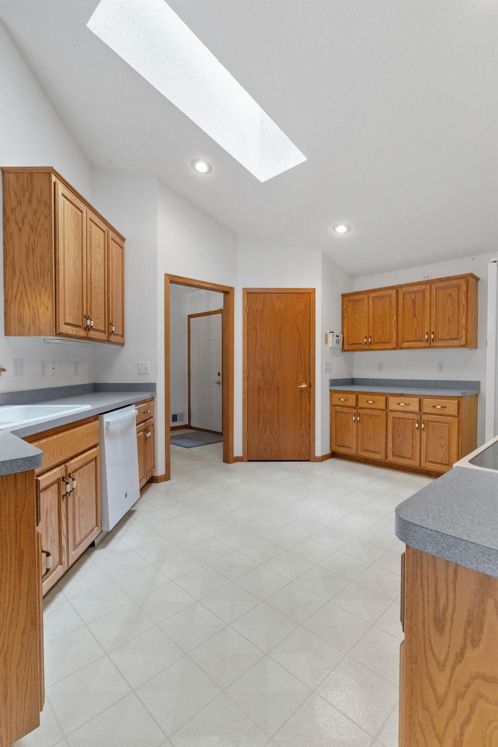 View of Residential at 3700 Ladyslipper Lane, Brooklyn Park MN 55443, Brooklyn Park (27 of 41) - Mike Wilen | Minnesota Team Real Estate