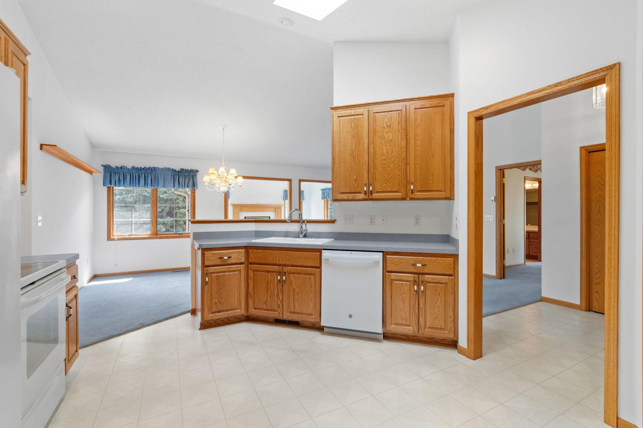 View of Residential at 3700 Ladyslipper Lane, Brooklyn Park MN 55443, Brooklyn Park (16 of 41) - Mike Wilen | Minnesota Team Real Estate