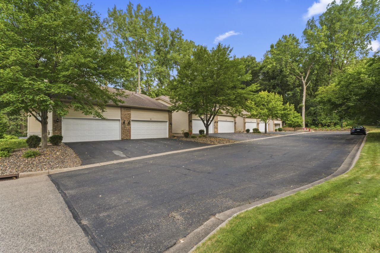 View of Residential at 901 Oakwood Heights Circle #7, Eagan MN 55123, Eagan (5 of 39) - Mike Wilen | Minnesota Team Real Estate
