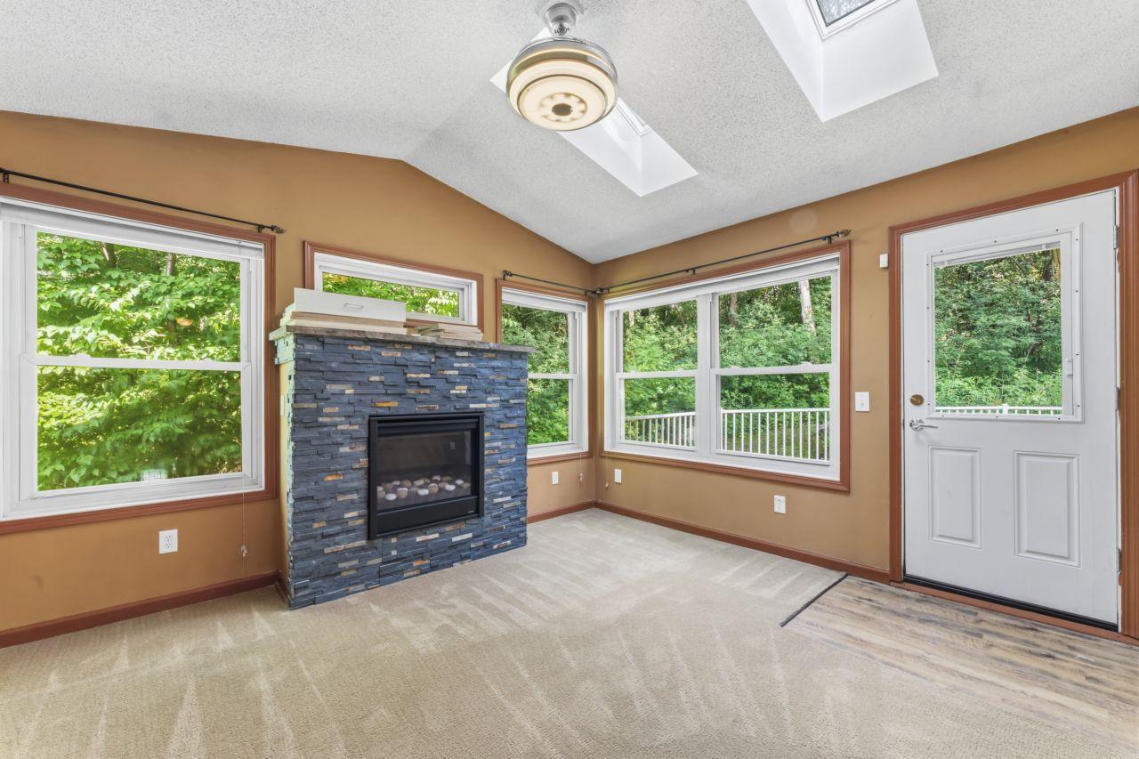 View of Residential at 901 Oakwood Heights Circle #7, Eagan MN 55123, Eagan (22 of 39) - Mike Wilen | Minnesota Team Real Estate