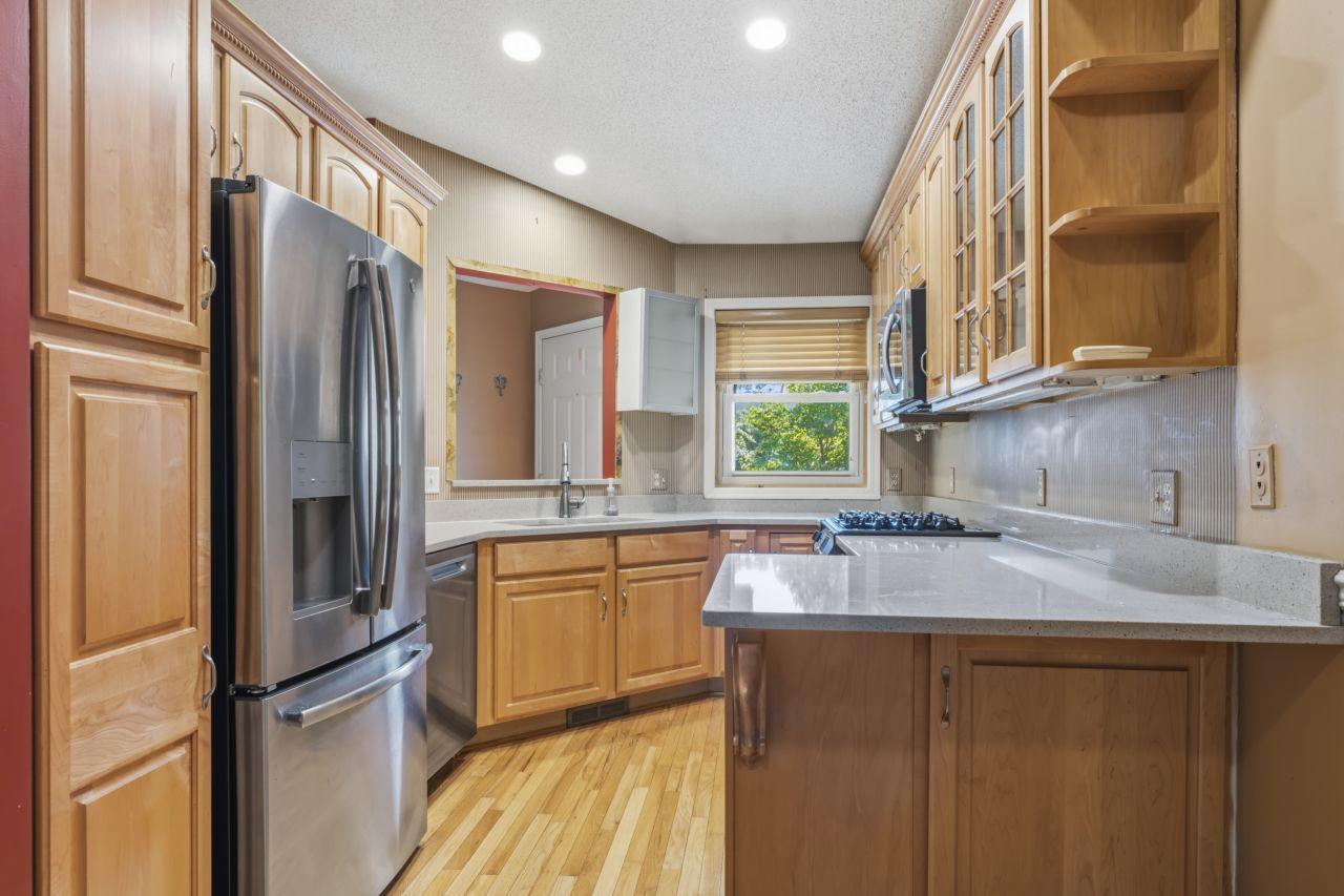 View of Residential at 901 Oakwood Heights Circle #7, Eagan MN 55123, Eagan (14 of 39) - Mike Wilen | Minnesota Team Real Estate
