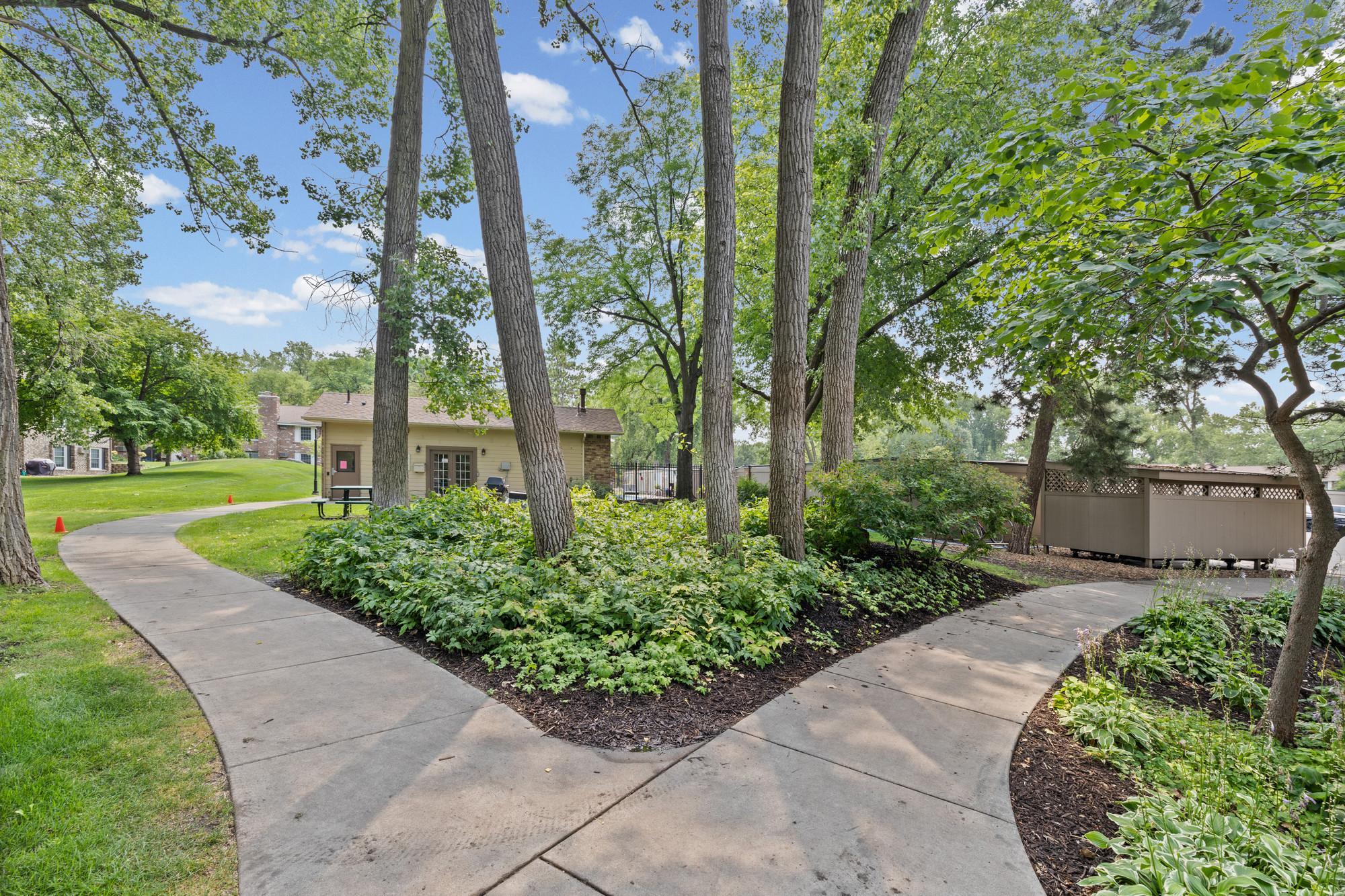 View of Residential at 4600 Cedar Lake Road #2, Saint Louis Park MN 55416, Saint Louis Park (27 of 31) - Mike Wilen | Minnesota Team Real Estate