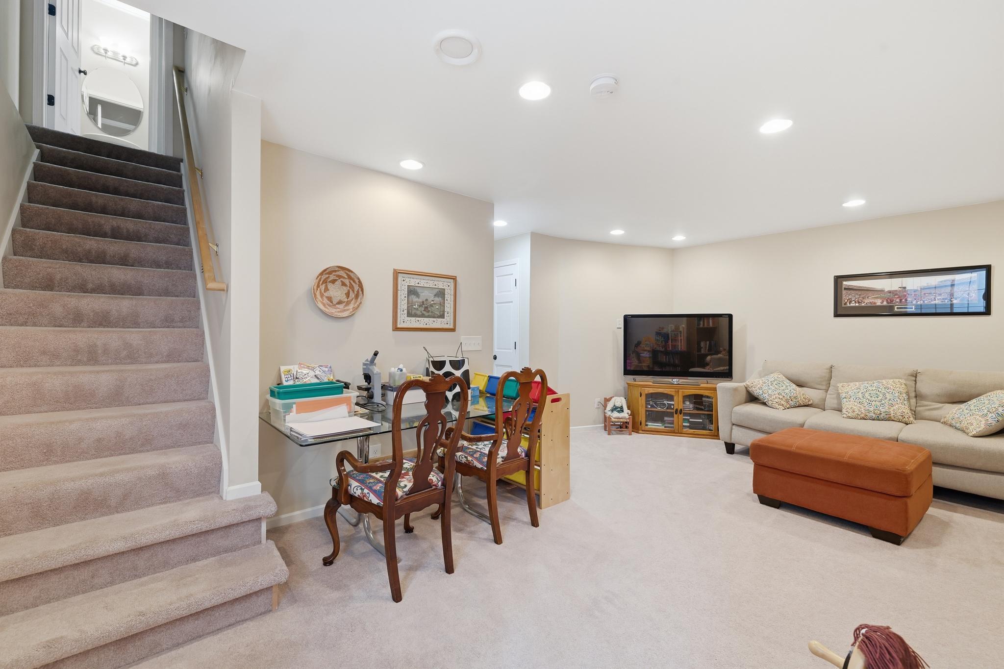 View of Residential at 9767 Gable Drive, Eden Prairie MN 55347, Eden Prairie (29 of 35) - Mike Wilen | Minnesota Team Real Estate