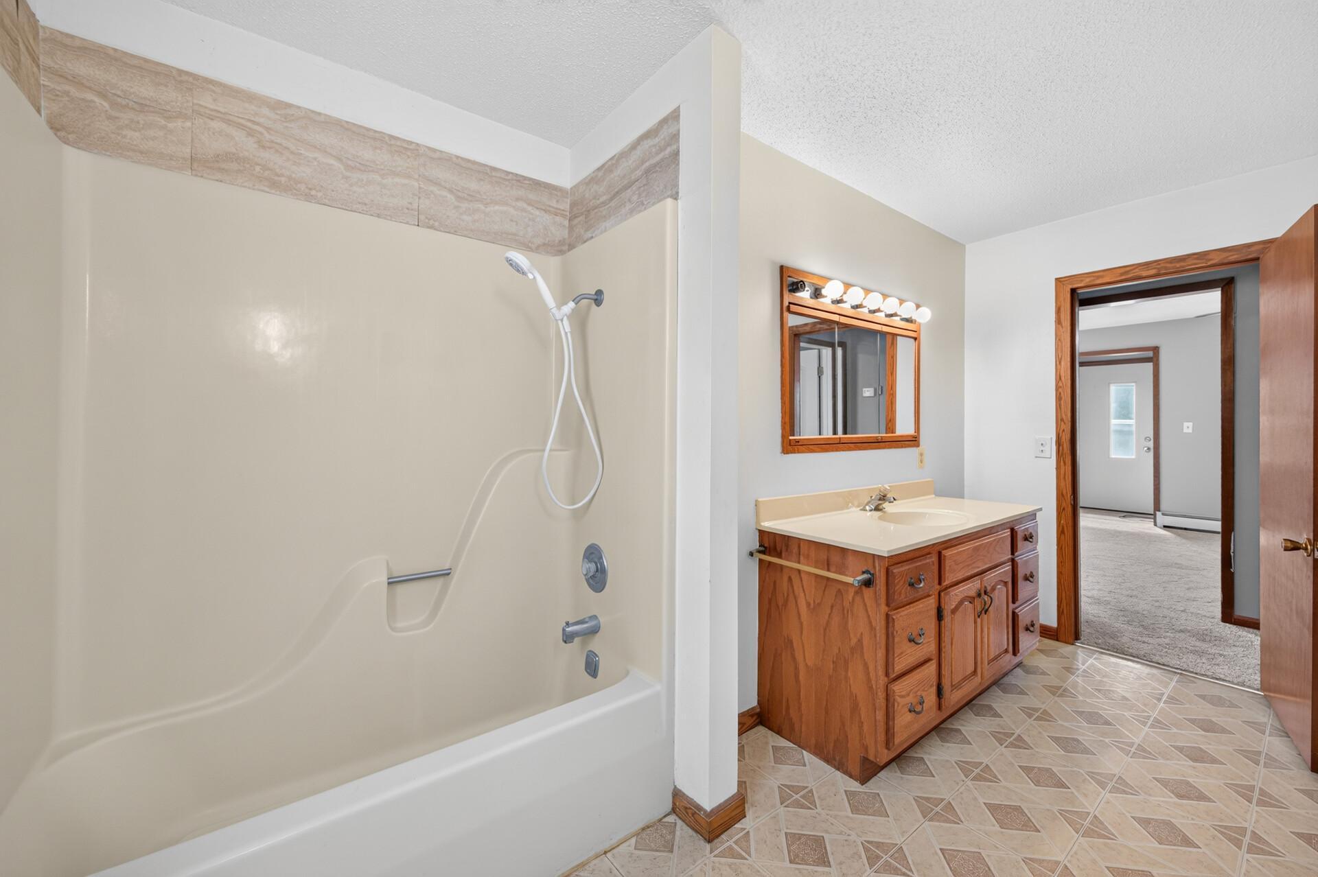 View of Residential at 4407 Crosstown Boulevard, Ham Lake MN 55304, Ham Lake (19 of 35) - Mike Wilen | Minnesota Team Real Estate