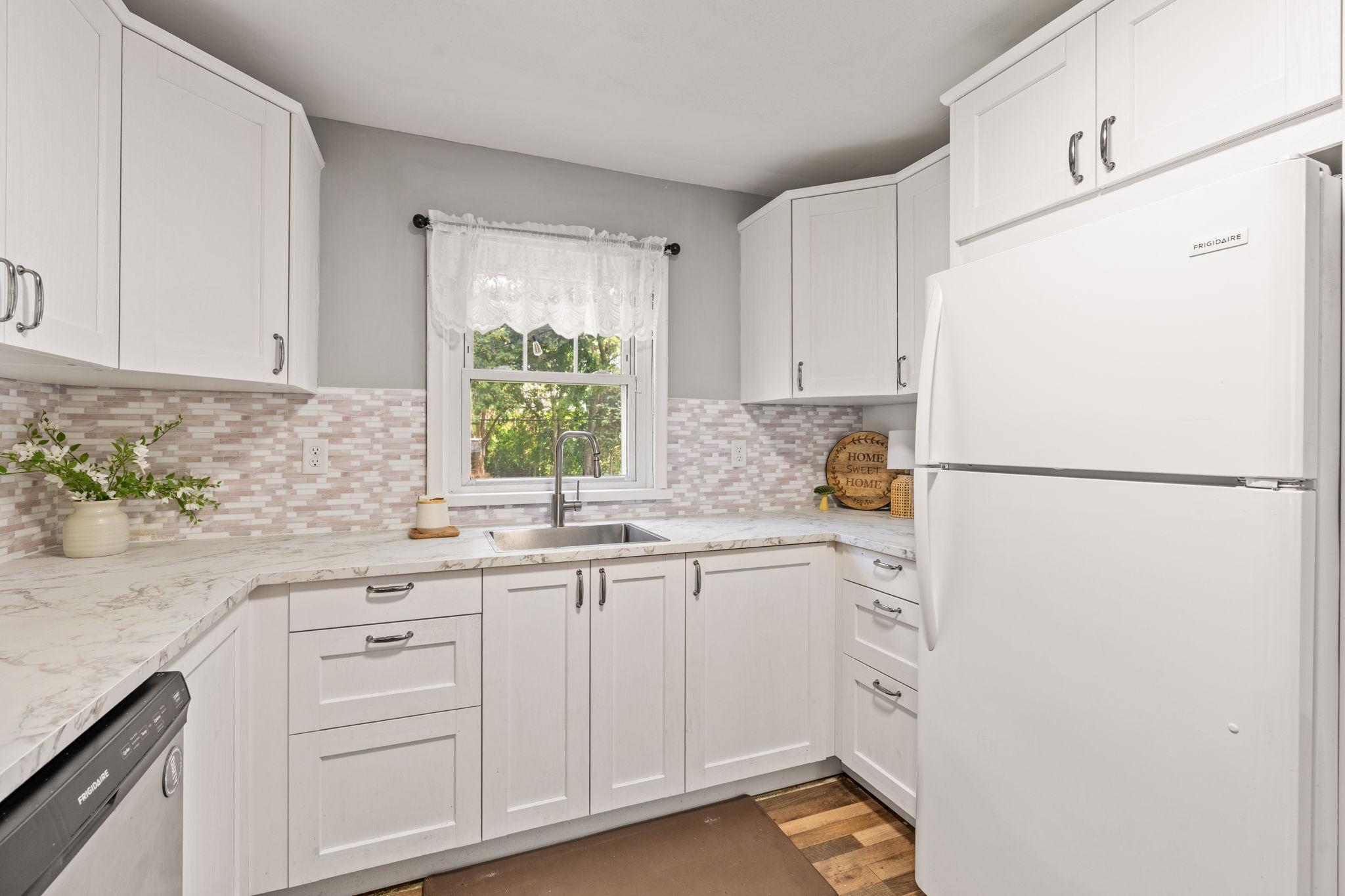 View of Residential at 1752 Flandrau Street, Maplewood MN 55109, Maplewood (18 of 50) - Mike Wilen | Minnesota Team Real Estate