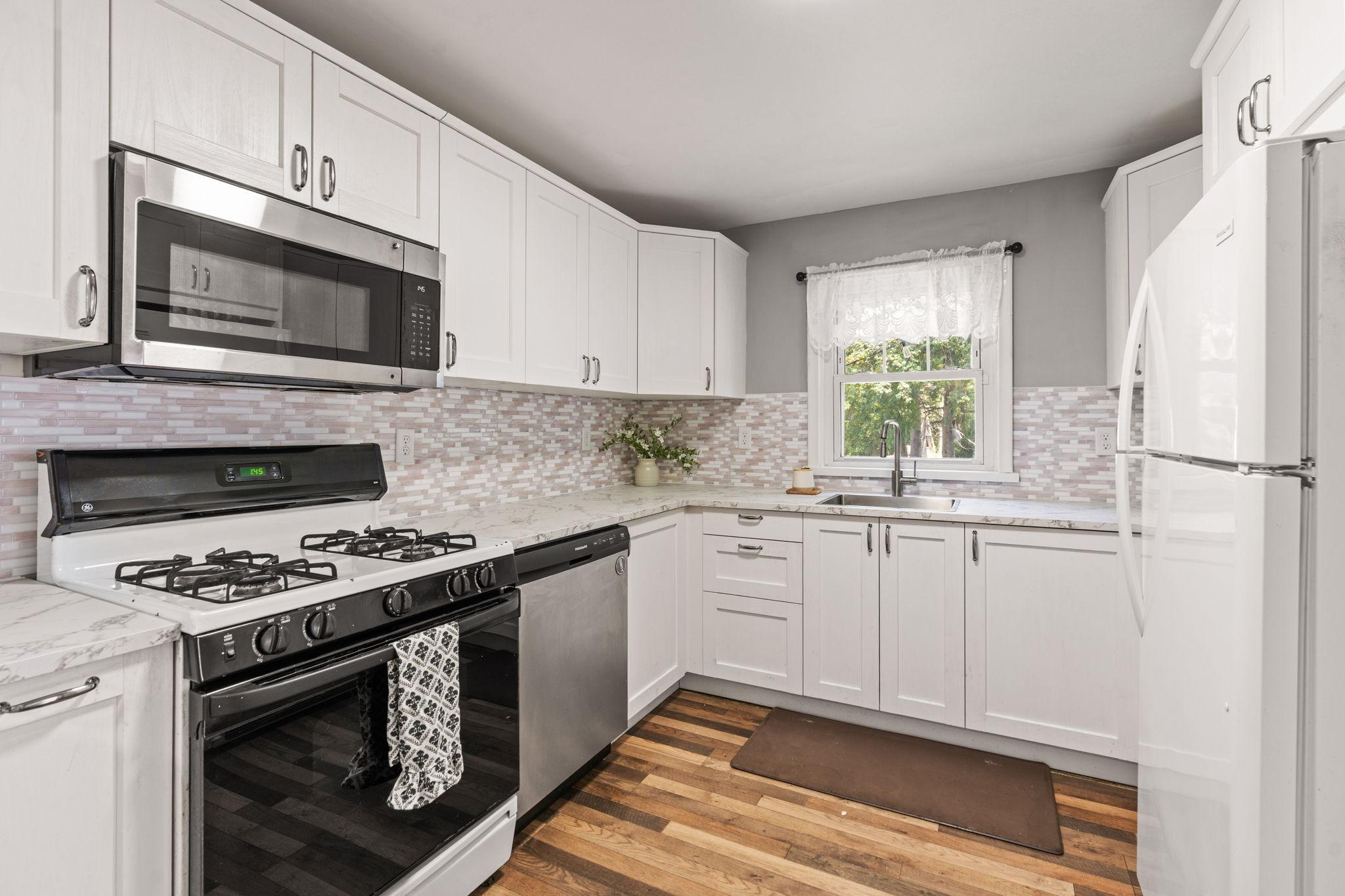 View of Residential at 1752 Flandrau Street, Maplewood MN 55109, Maplewood (17 of 50) - Mike Wilen | Minnesota Team Real Estate