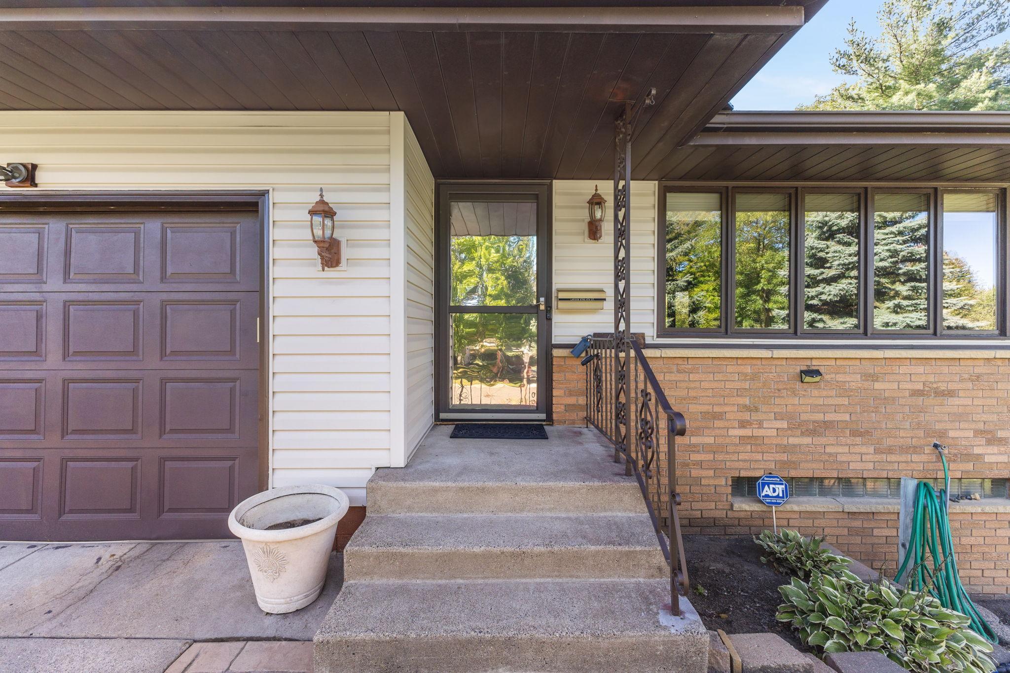View of Residential at 6740 4th Street, Fridley MN 55432, Fridley (6 of 41) - Mike Wilen | Minnesota Team Real Estate