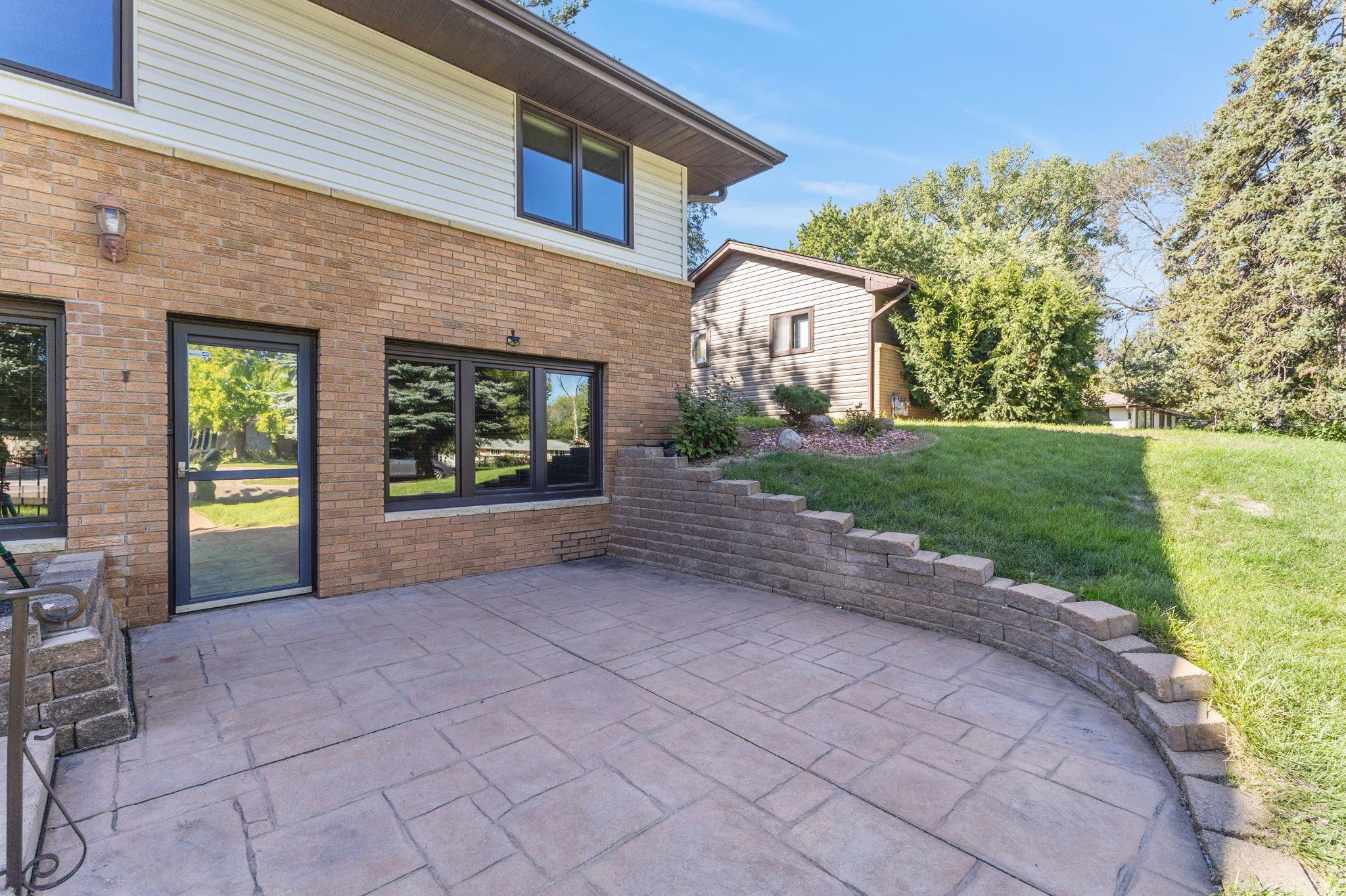 View of Residential at 6740 4th Street, Fridley MN 55432, Fridley (5 of 41) - Mike Wilen | Minnesota Team Real Estate