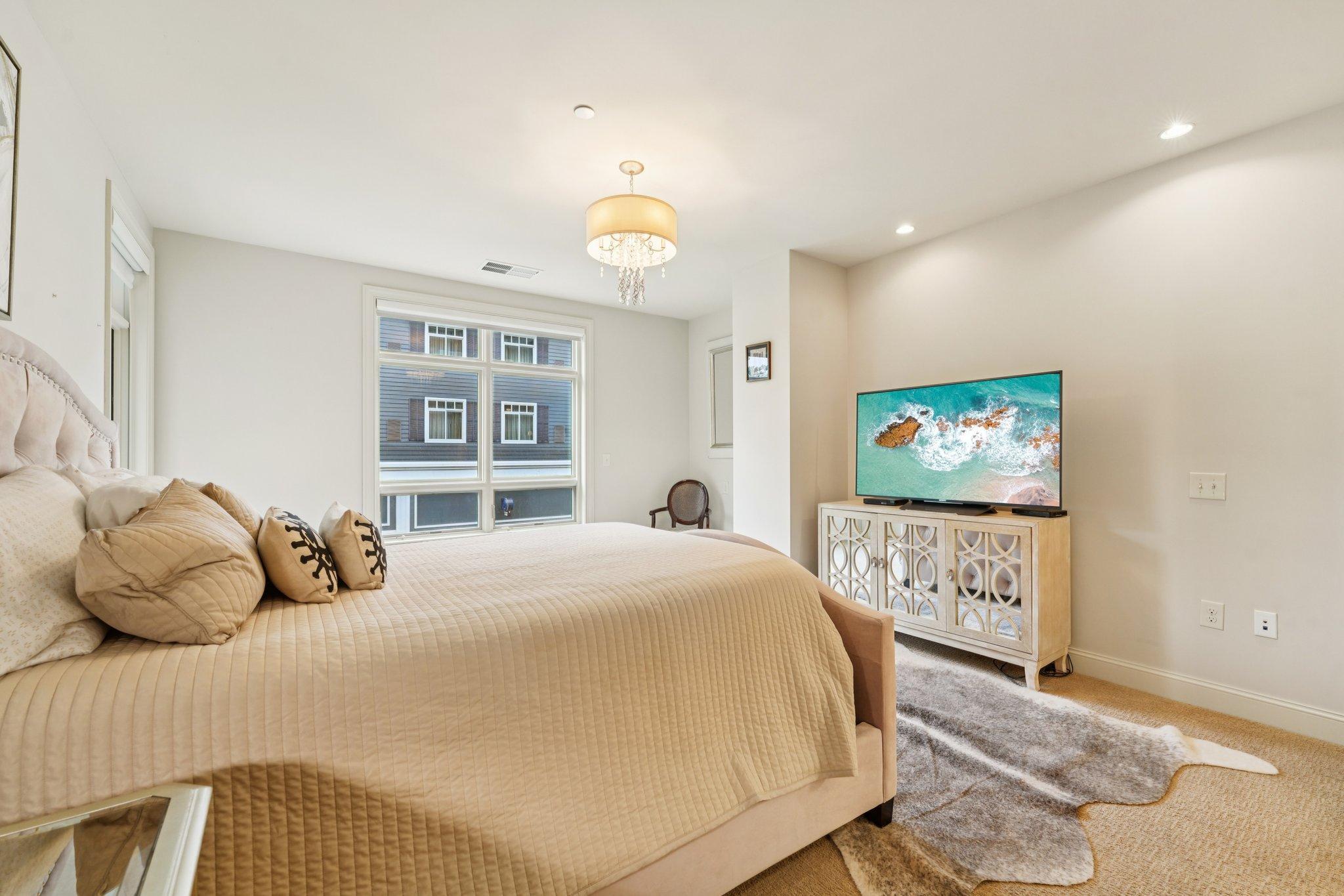 View of Residential at 875 Lake Street #212, Wayzata MN 55391, Wayzata (25 of 87) - Mike Wilen | Minnesota Team Real Estate
