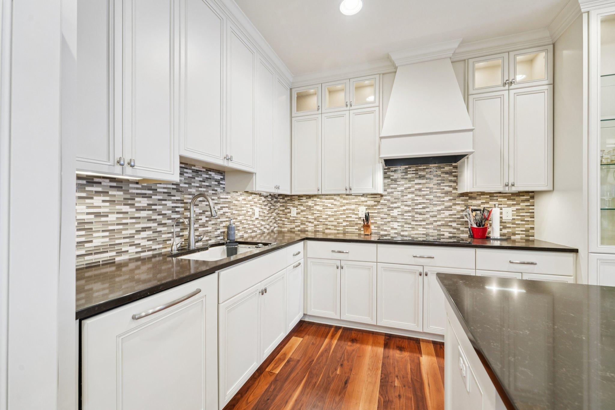 View of Residential at 875 Lake Street #212, Wayzata MN 55391, Wayzata (17 of 87) - Mike Wilen | Minnesota Team Real Estate
