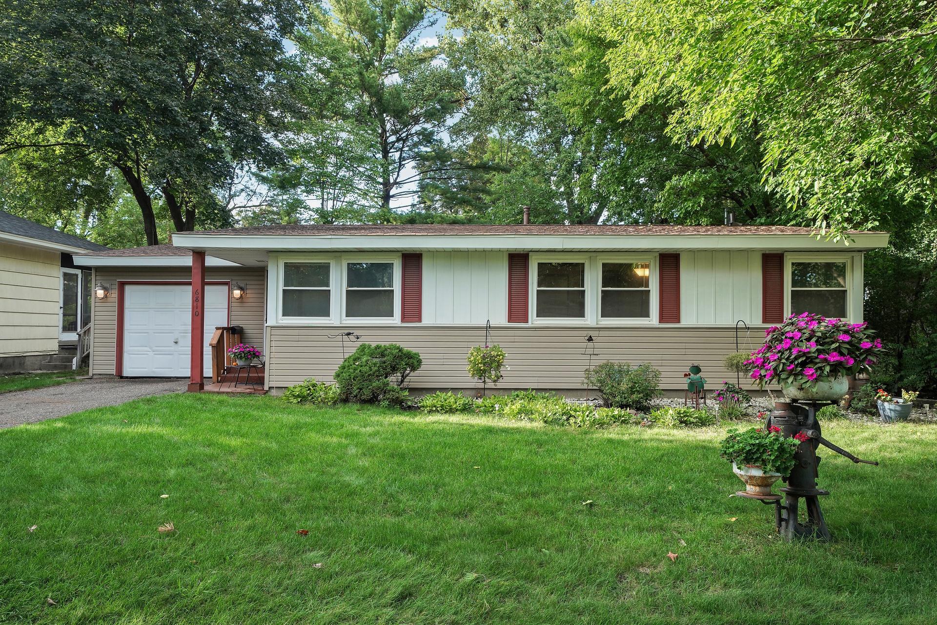 View of Residential at 6810 23rd Street, Saint Louis Park MN 55426, Saint Louis Park (3 of 31) - Mike Wilen | Minnesota Team Real Estate
