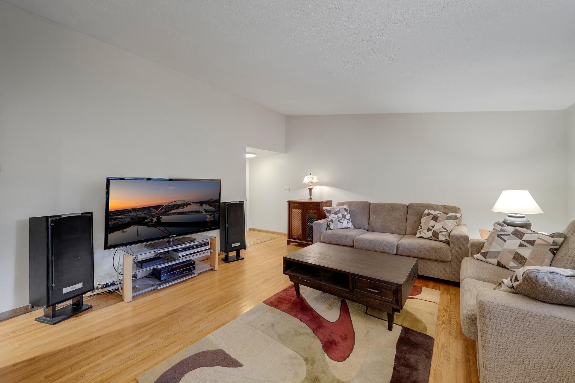 View of Residential at 6810 23rd Street, Saint Louis Park MN 55426, Saint Louis Park (7 of 31) - Mike Wilen | Minnesota Team Real Estate