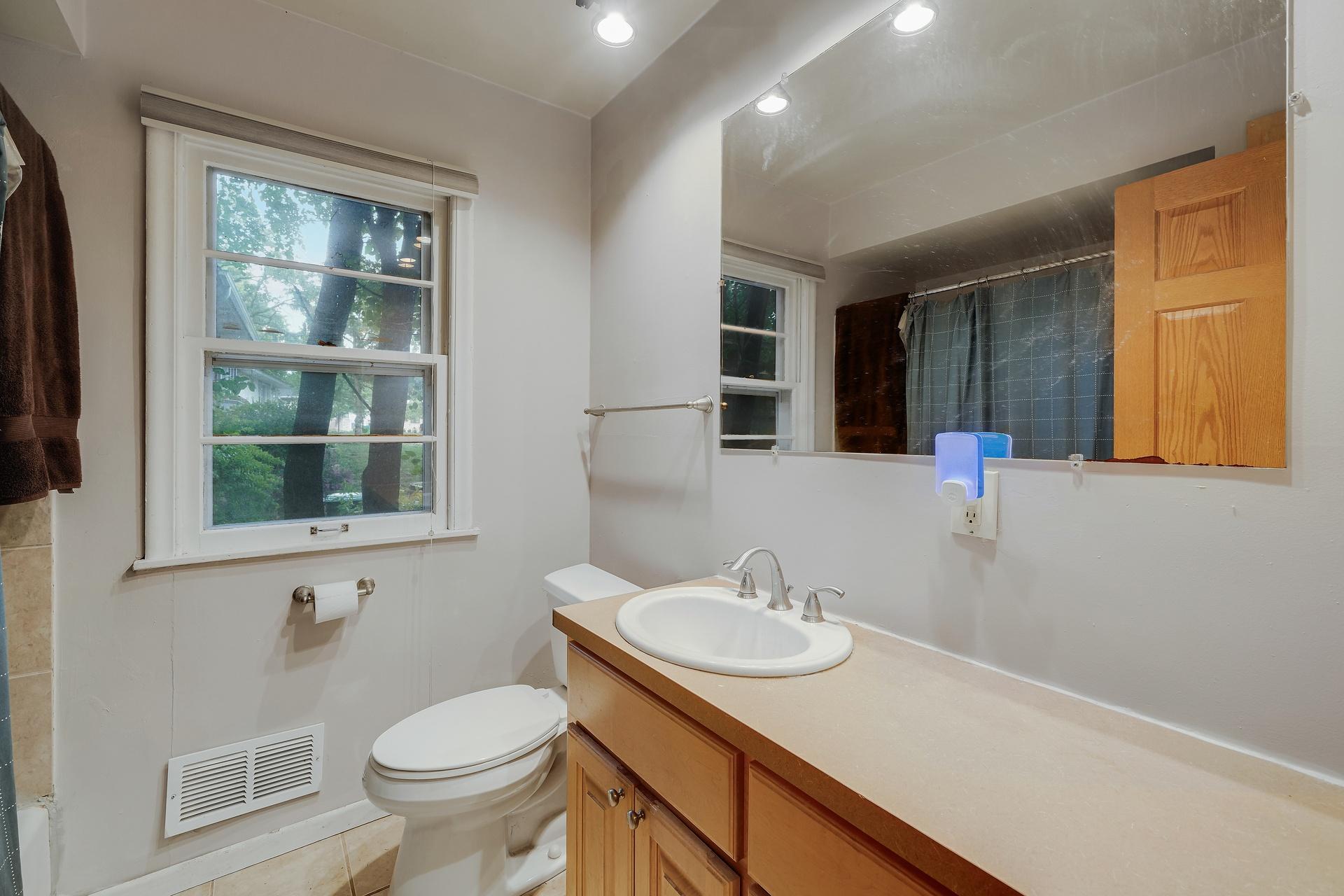 View of Residential at 6810 23rd Street, Saint Louis Park MN 55426, Saint Louis Park (23 of 31) - Mike Wilen | Minnesota Team Real Estate