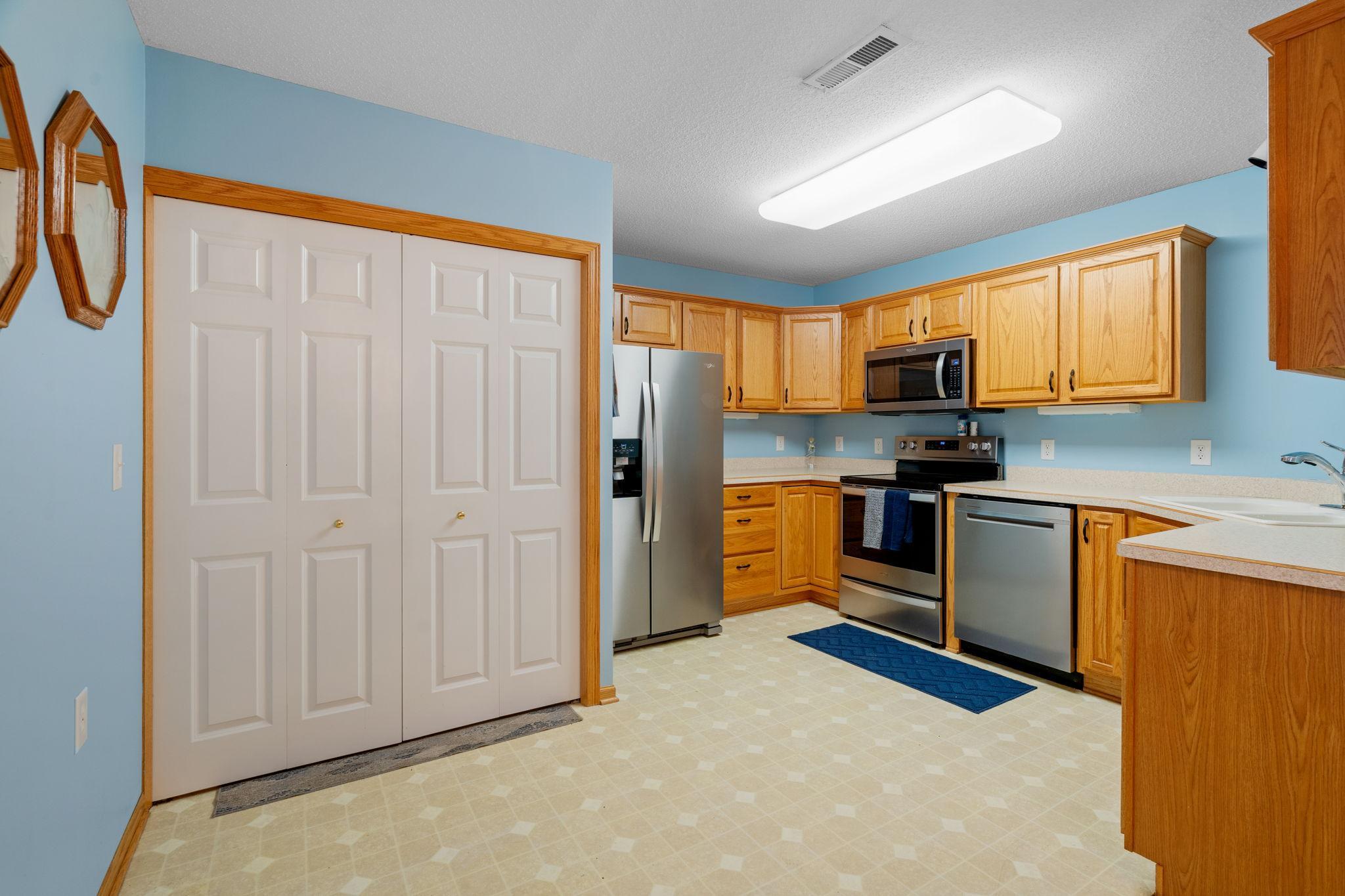 View of Residential at 6866 Blackhawk Trail #12, Inver Grove Heights MN 55077, Inver Grove Heights (14 of 31) - Mike Wilen | Minnesota Team Real Estate