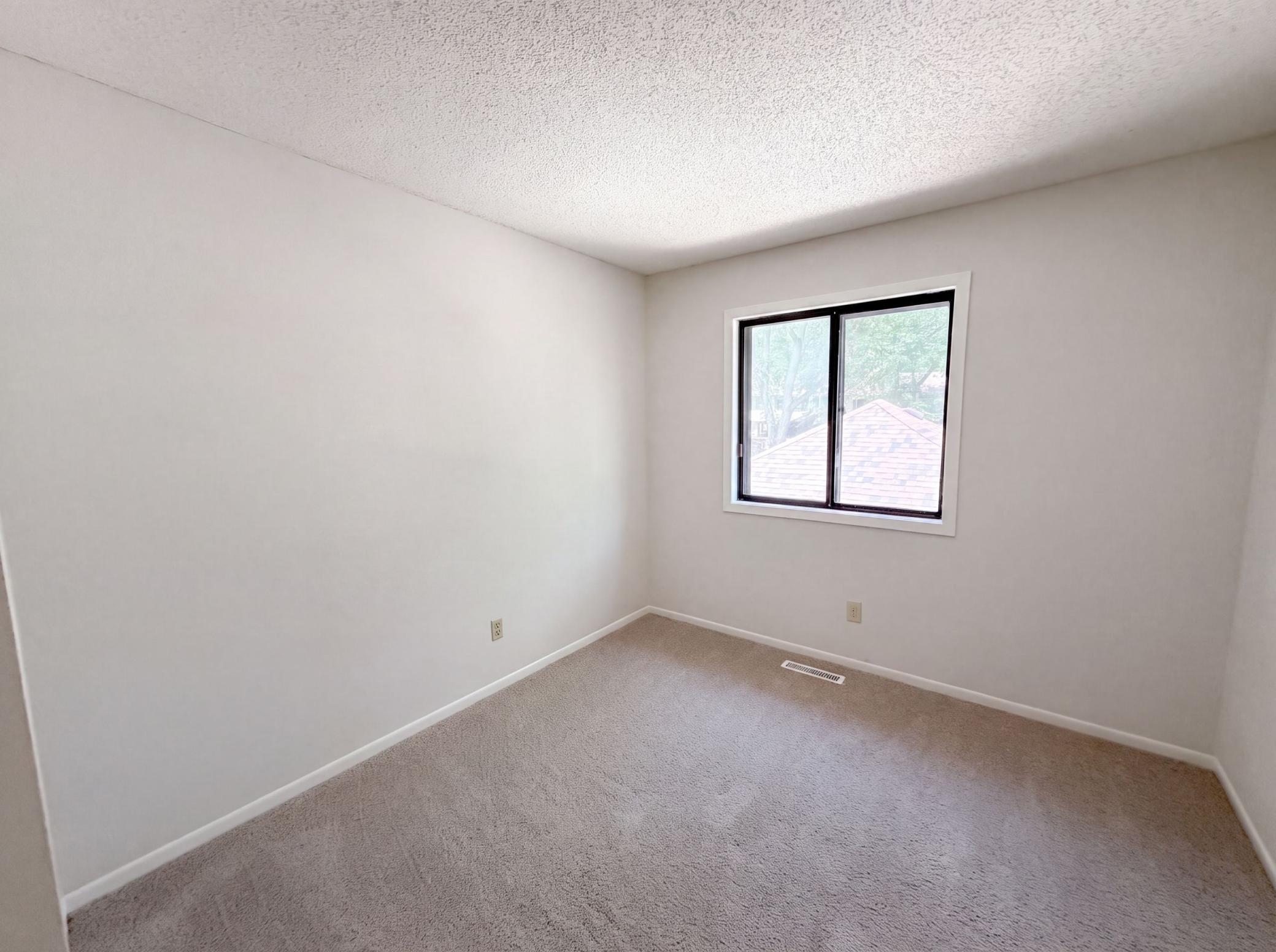 View of Residential at 201 Bridlewood Drive, Saint Paul MN 55119, Saint Paul (18 of 27) - Mike Wilen | Minnesota Team Real Estate