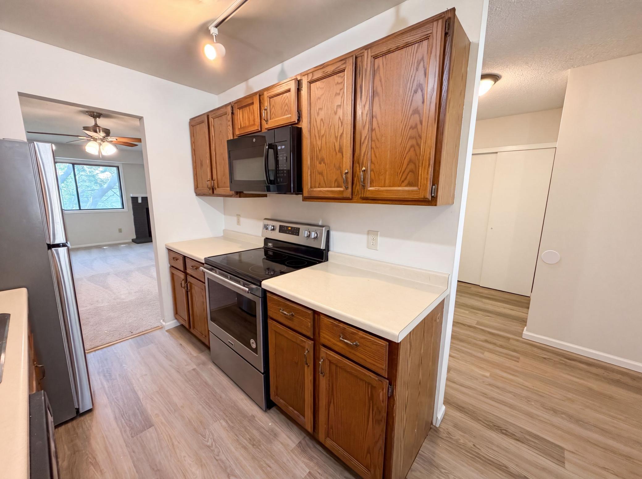 View of Residential at 201 Bridlewood Drive, Saint Paul MN 55119, Saint Paul (10 of 27) - Mike Wilen | Minnesota Team Real Estate