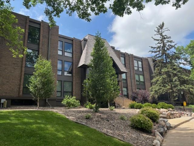 View of Residential at 6075 Lincoln Drive #201, Edina MN 55436, Edina (51 of 51) - Mike Wilen | Minnesota Team Real Estate