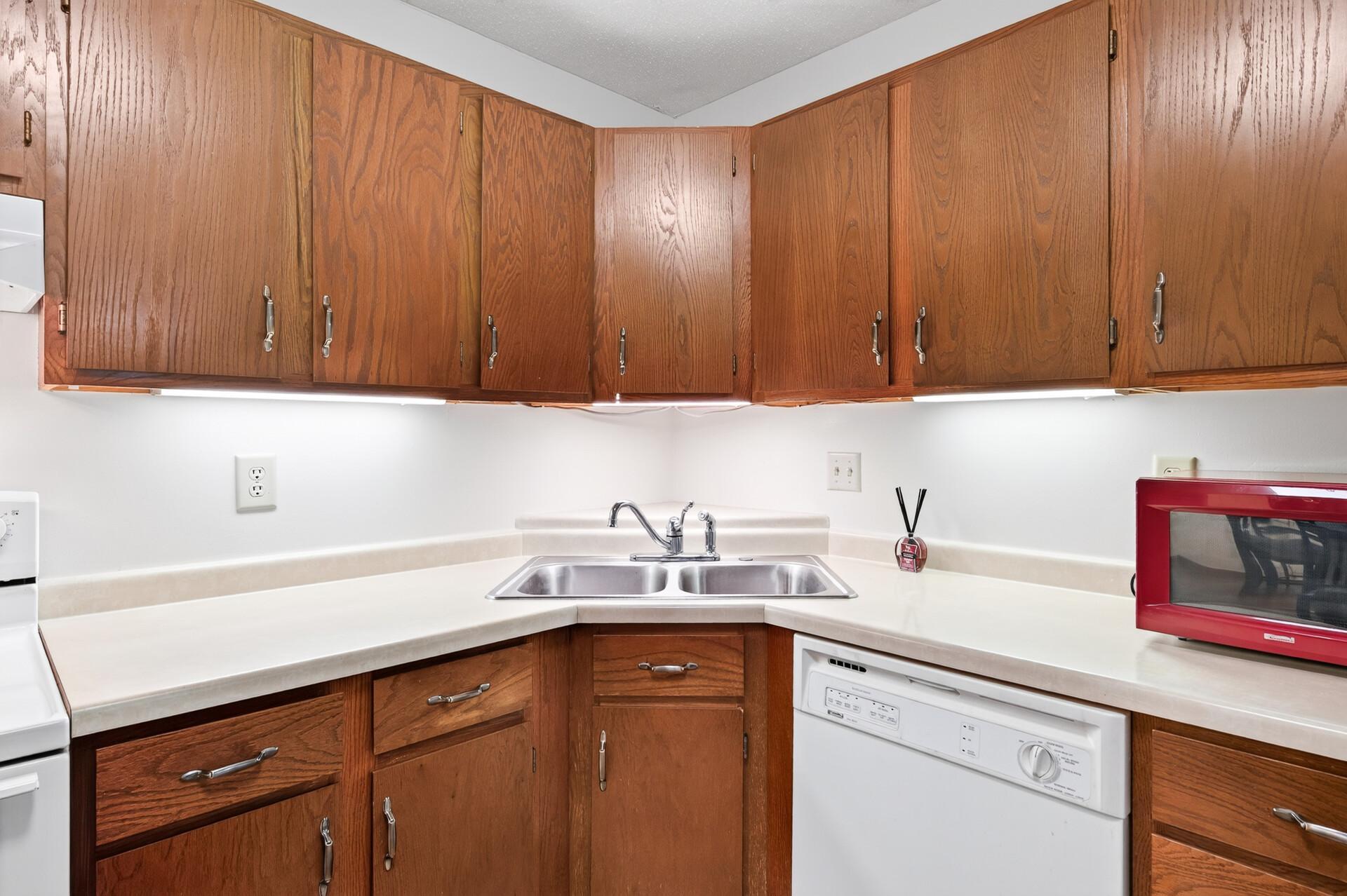 View of Residential at 500 Etna Street #102, Saint Paul MN 55106, Saint Paul (17 of 34) - Mike Wilen | Minnesota Team Real Estate