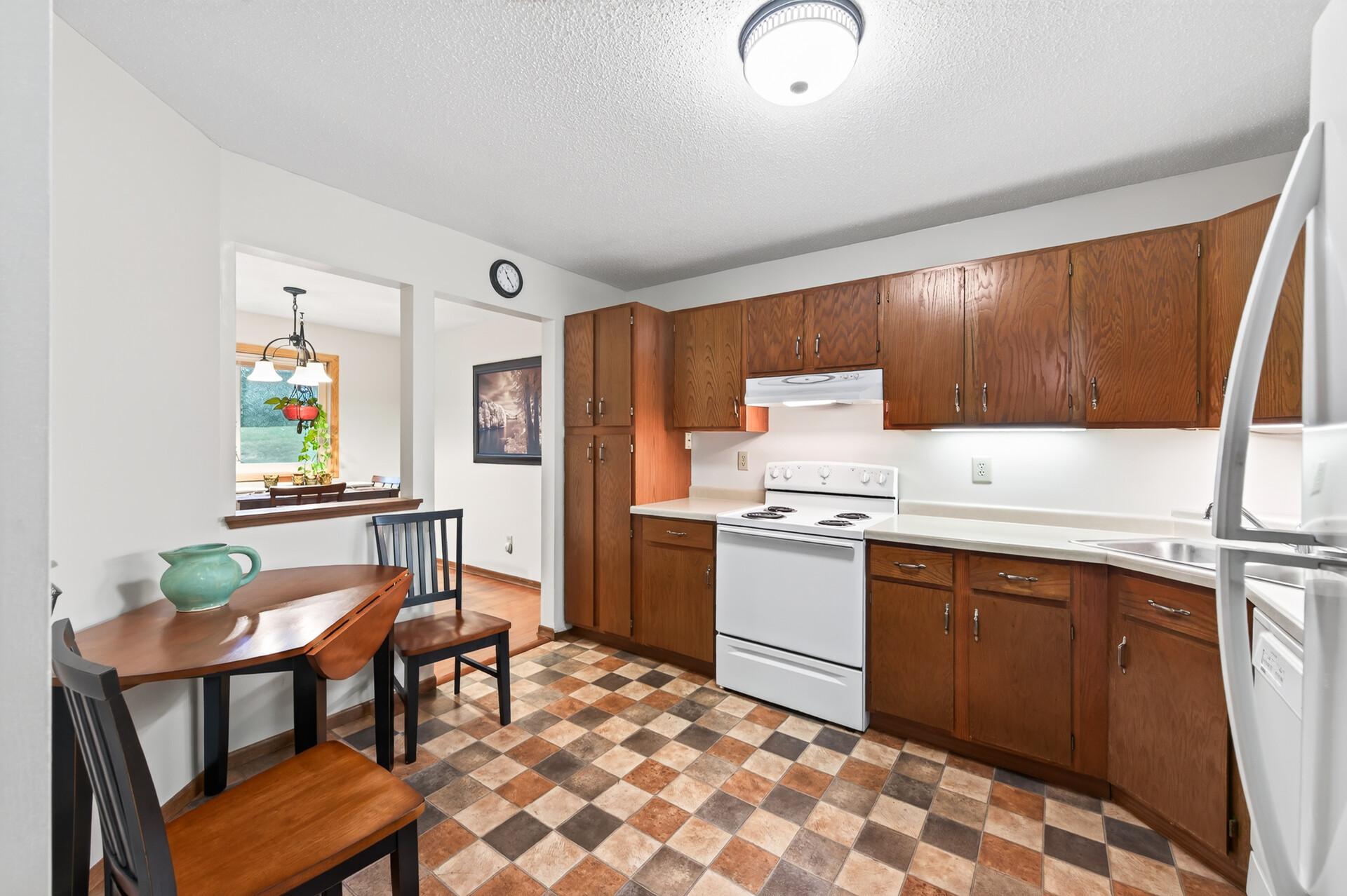 View of Residential at 500 Etna Street #102, Saint Paul MN 55106, Saint Paul (16 of 34) - Mike Wilen | Minnesota Team Real Estate