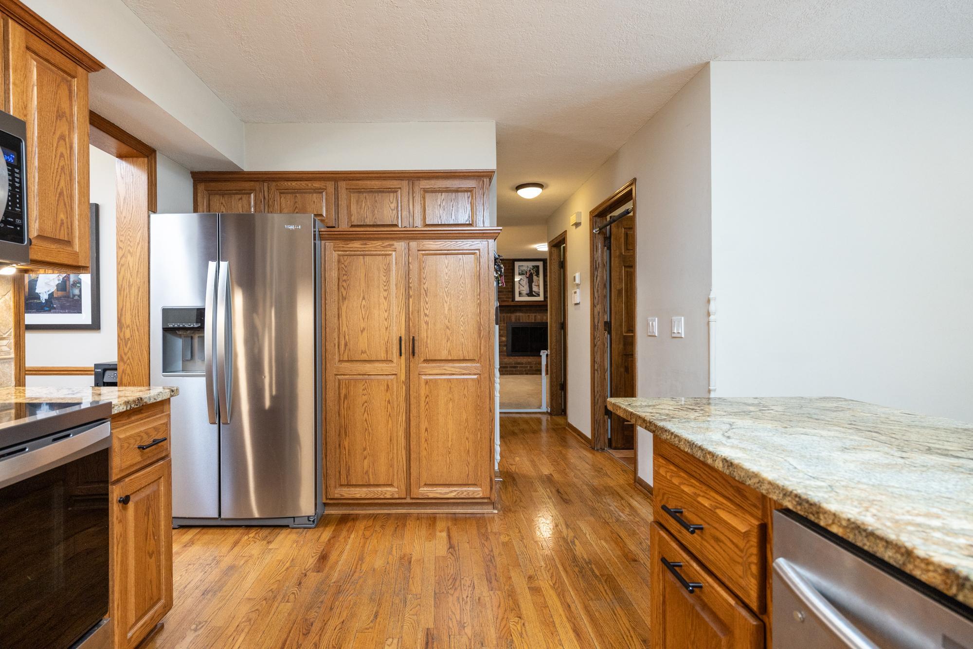View of Residential at 6991 Raven Court, Eden Prairie MN 55346, Eden Prairie (4 of 35) - Mike Wilen | Minnesota Team Real Estate