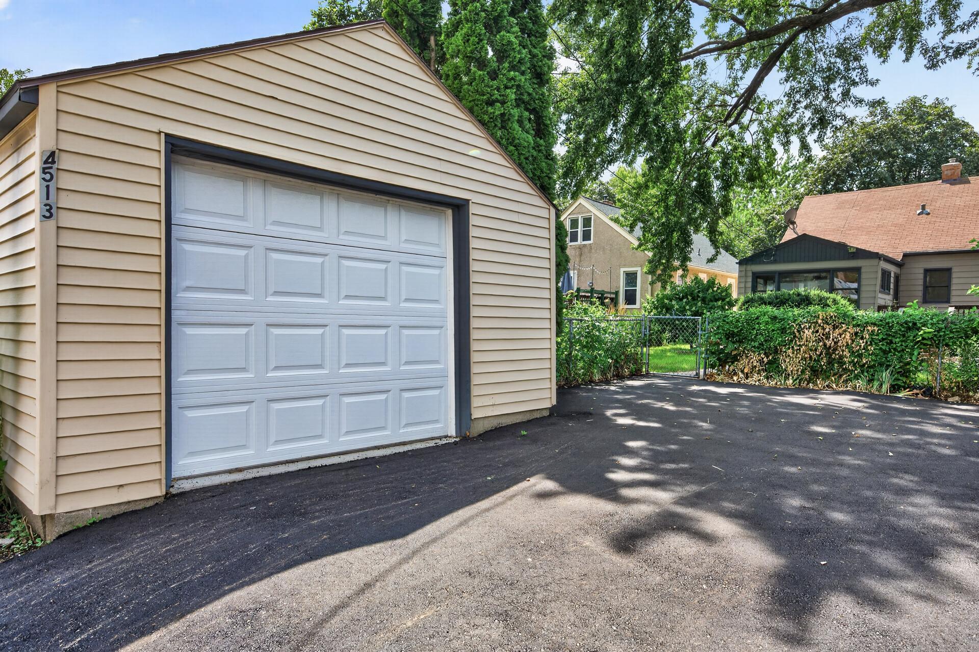 View of Residential at 4513 30th Avenue, Minneapolis MN 55406, Minneapolis (31 of 32) - Mike Wilen | Minnesota Team Real Estate